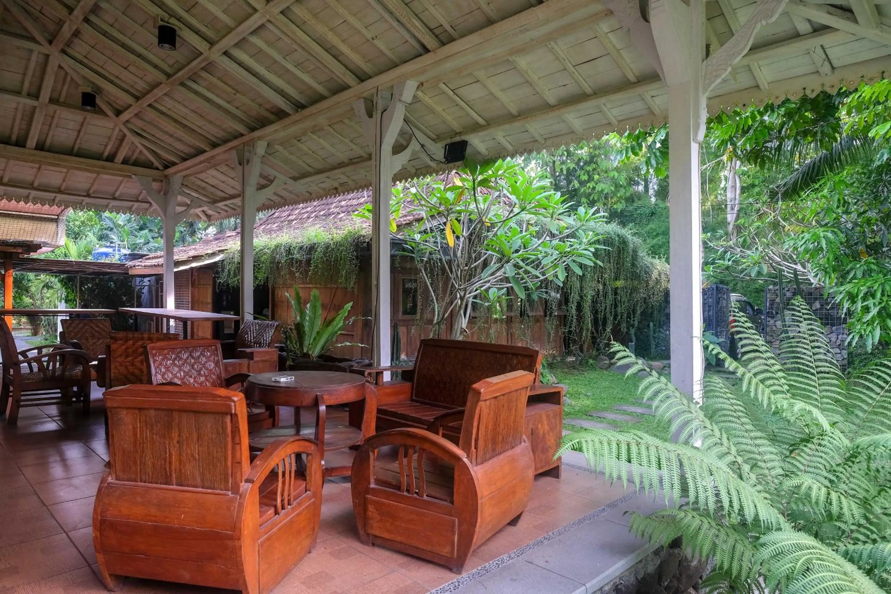 Seating area in Asram Edupark