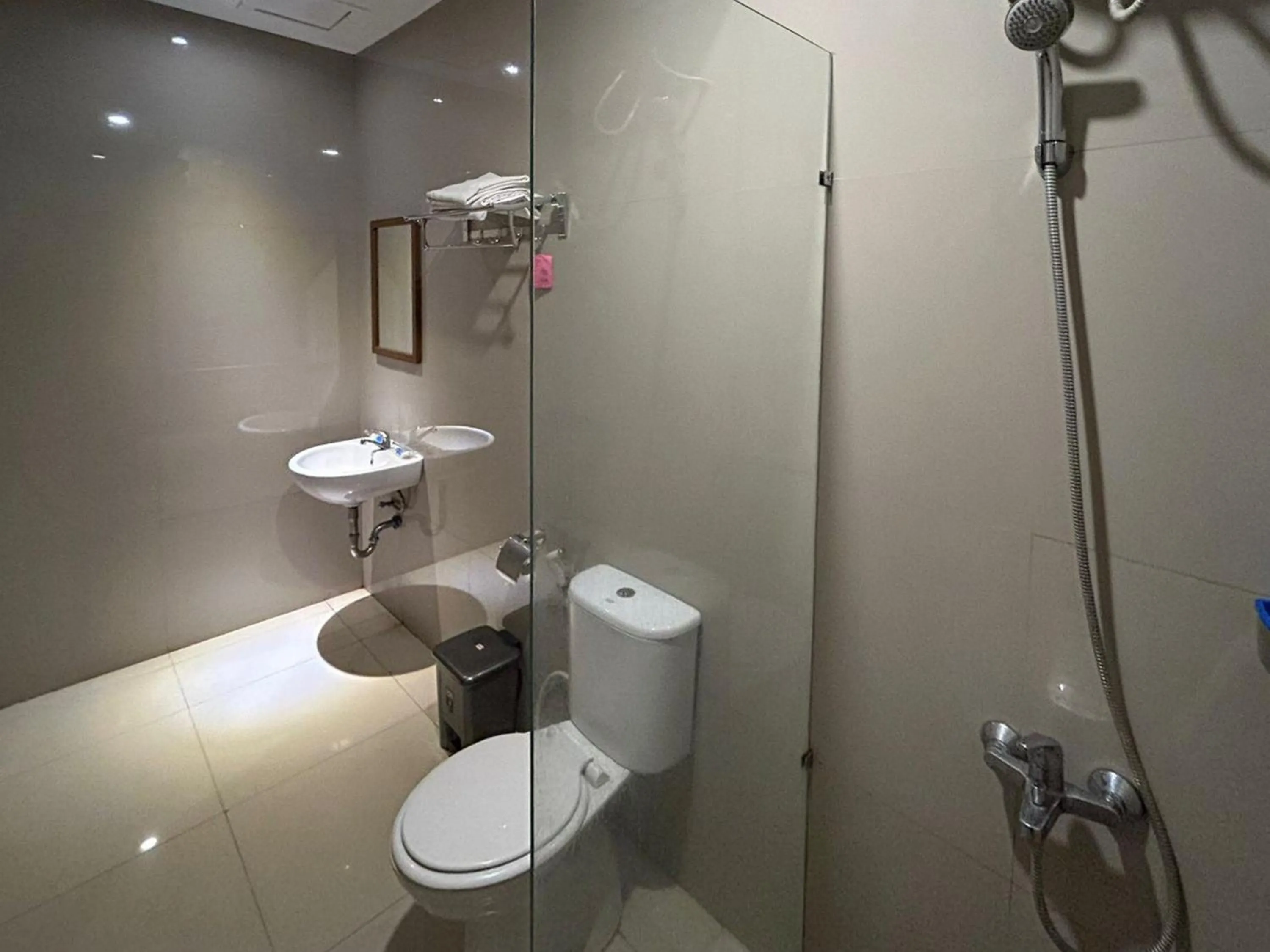 Bathroom in Asram Edupark