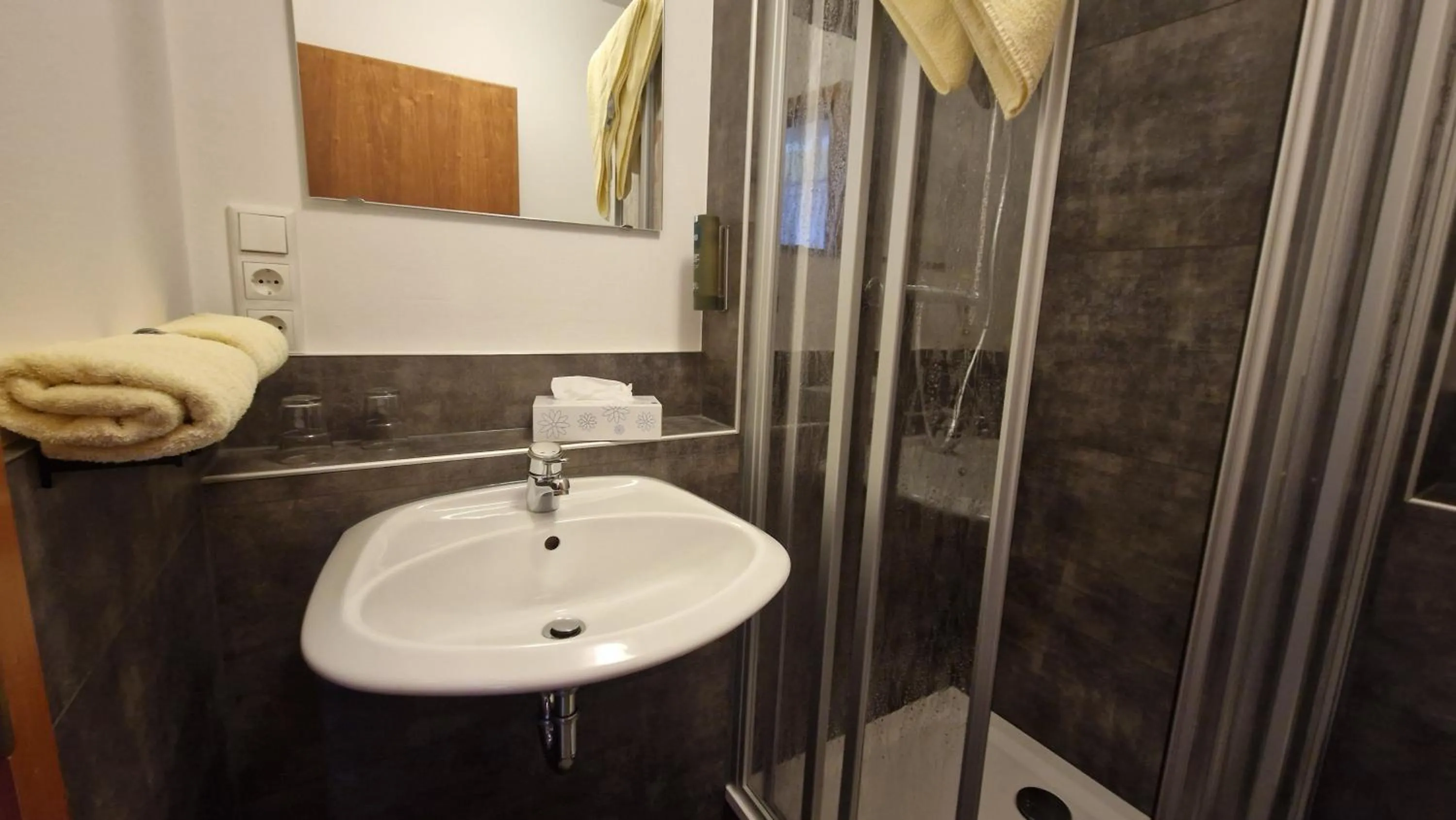 Bathroom in Logis Hotel Stadt Neustadt