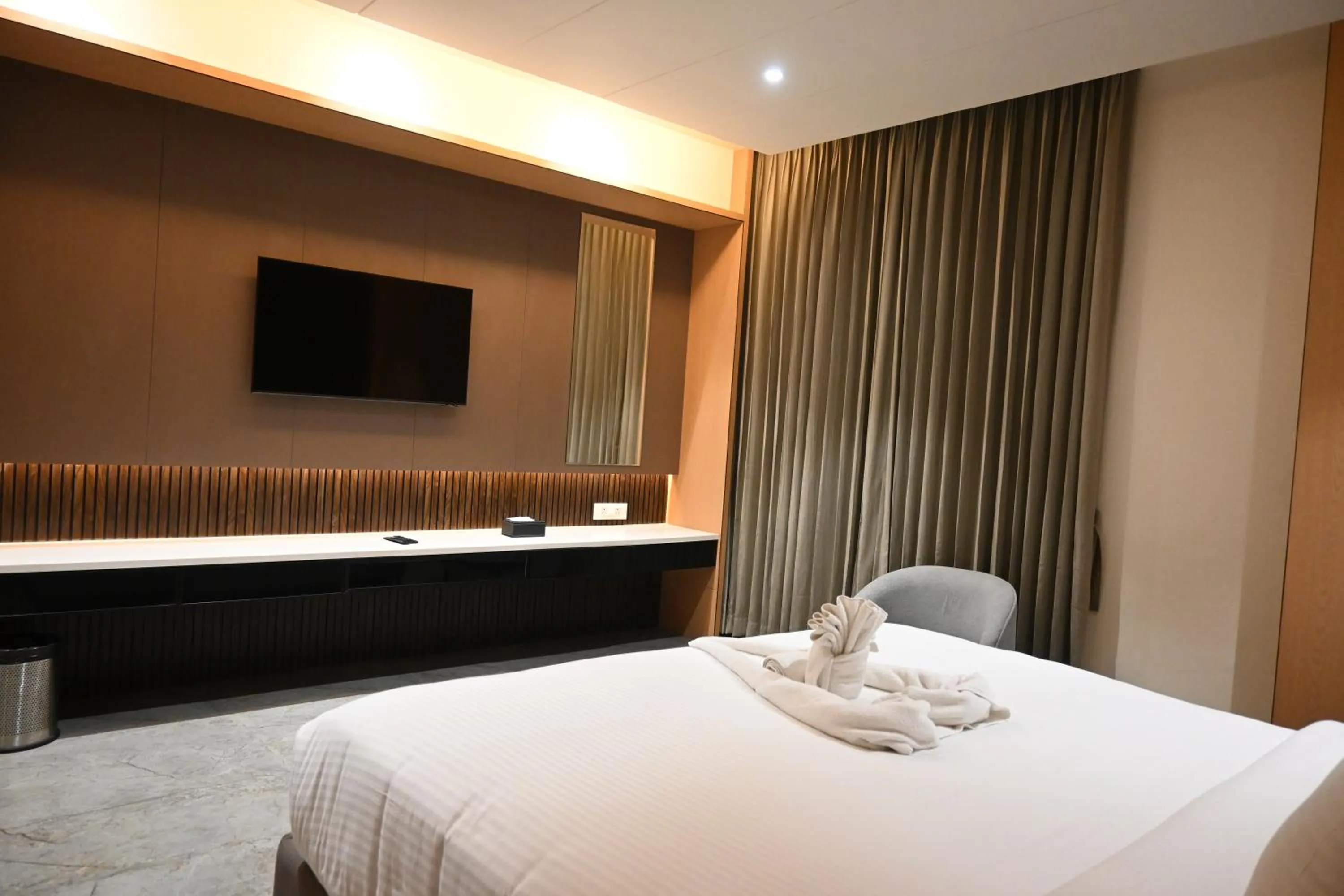 Bed in VANTARA SUITEs