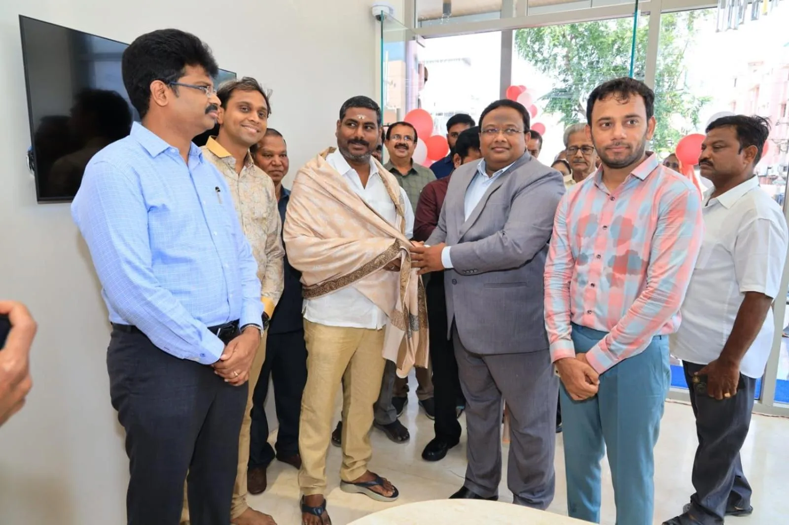 People in VANTARA SUITEs