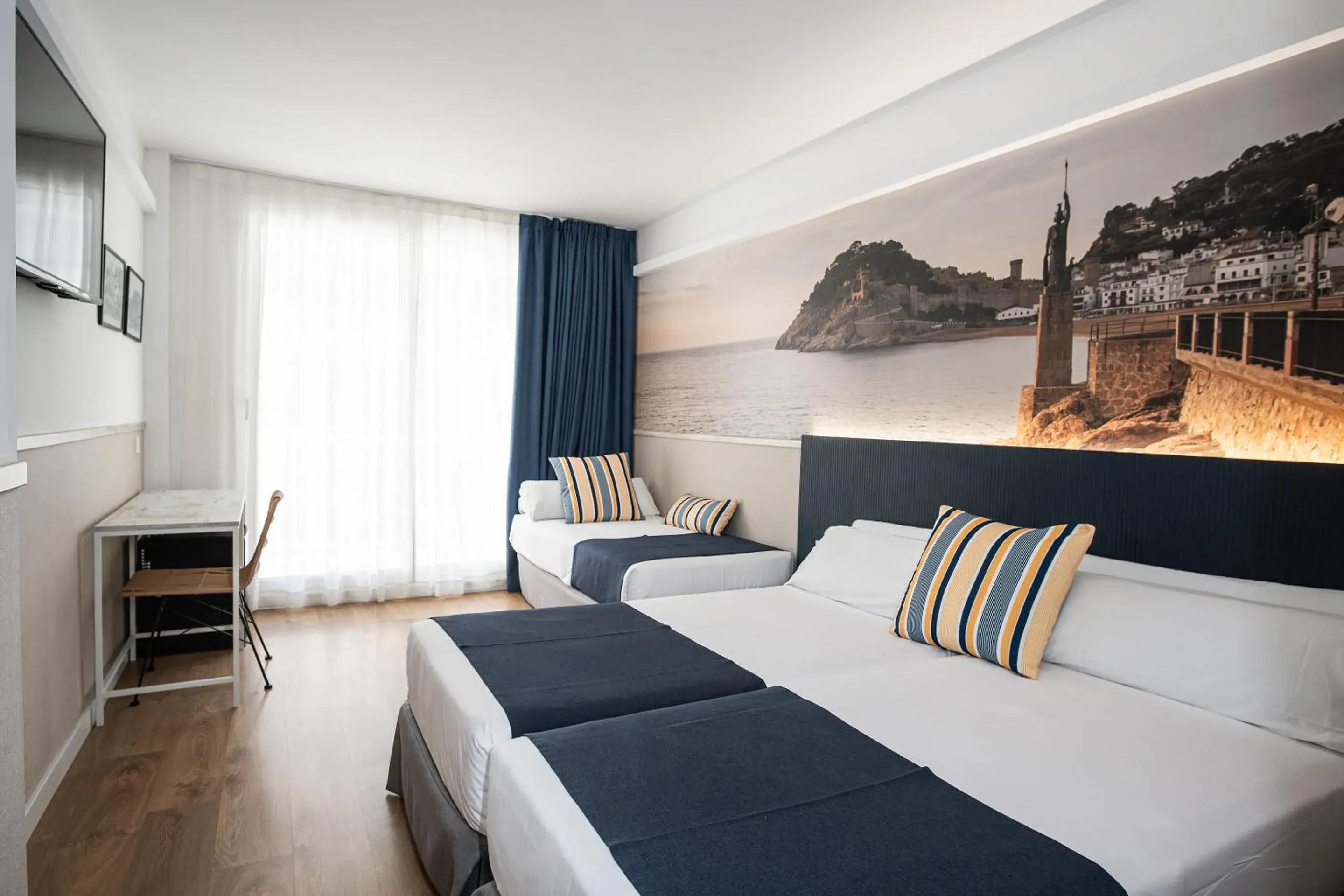 Bed in Hotel Don Juan Tossa Bed in Hotel Don Juan Tossa