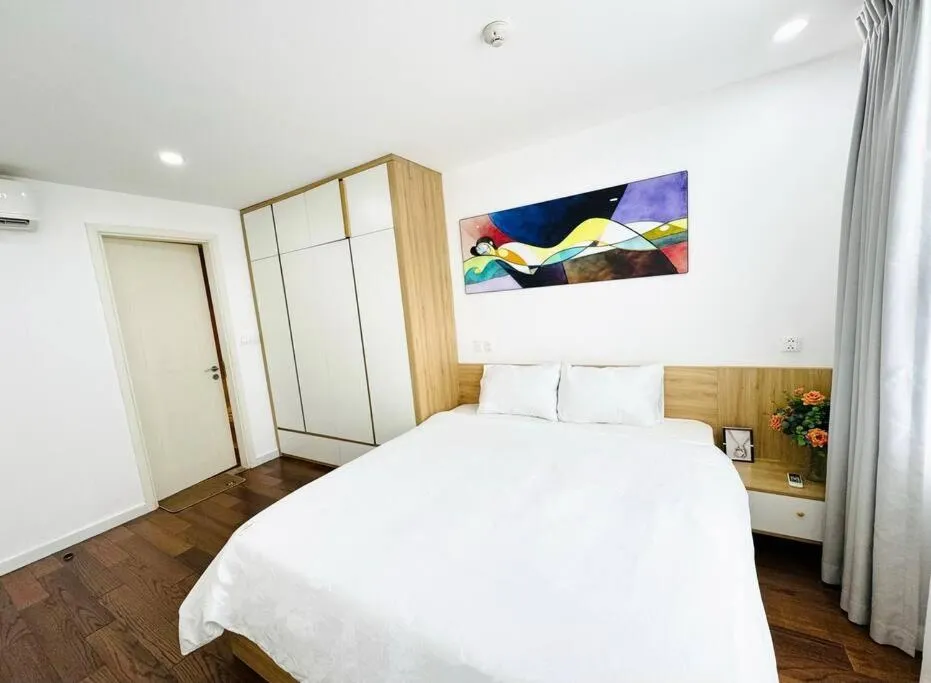 Bed in DcapitaleC6 2Br2Wc Highrise