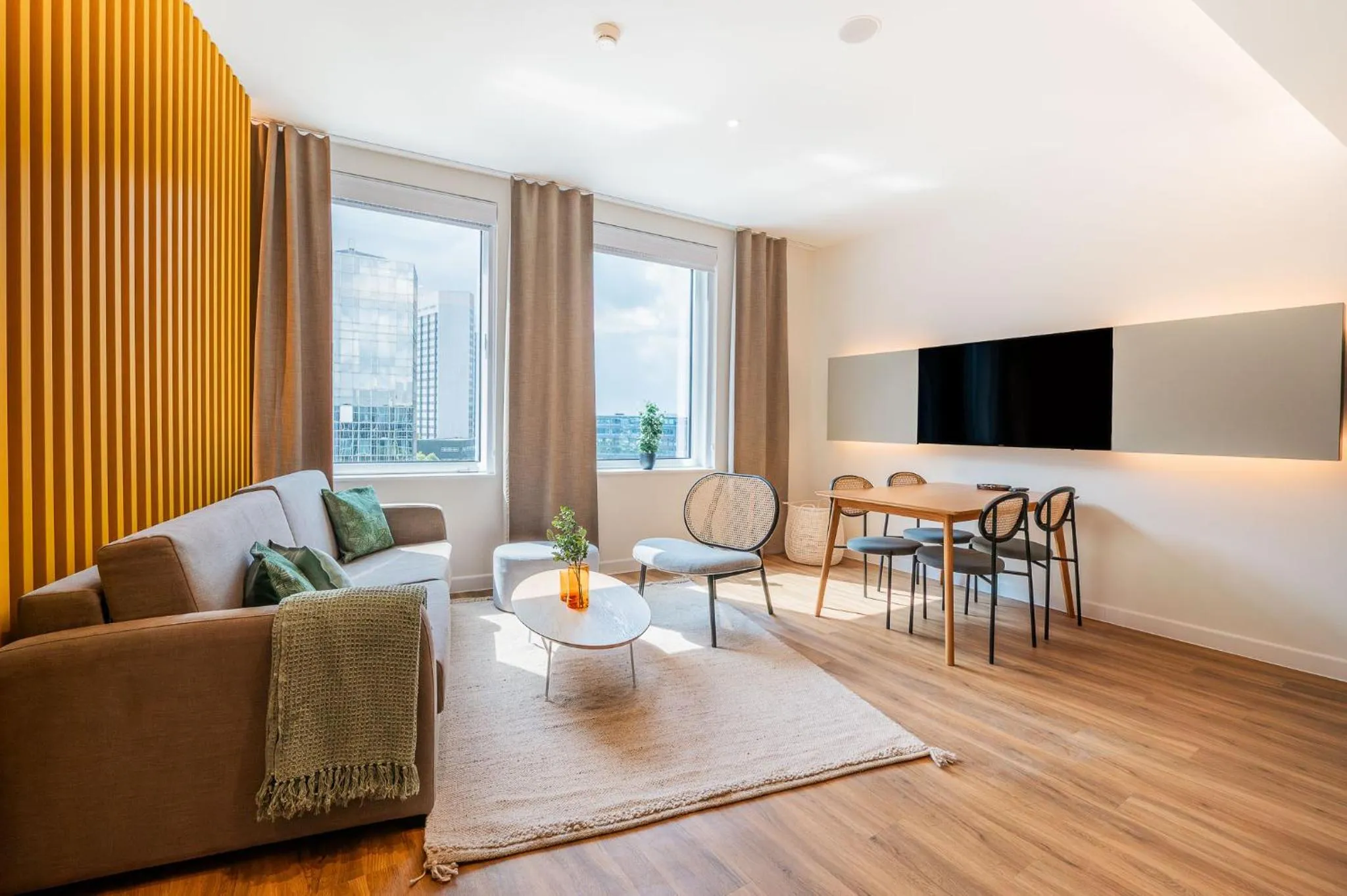 TV and multimedia in Limehome Amsterdam Gatwickstraat