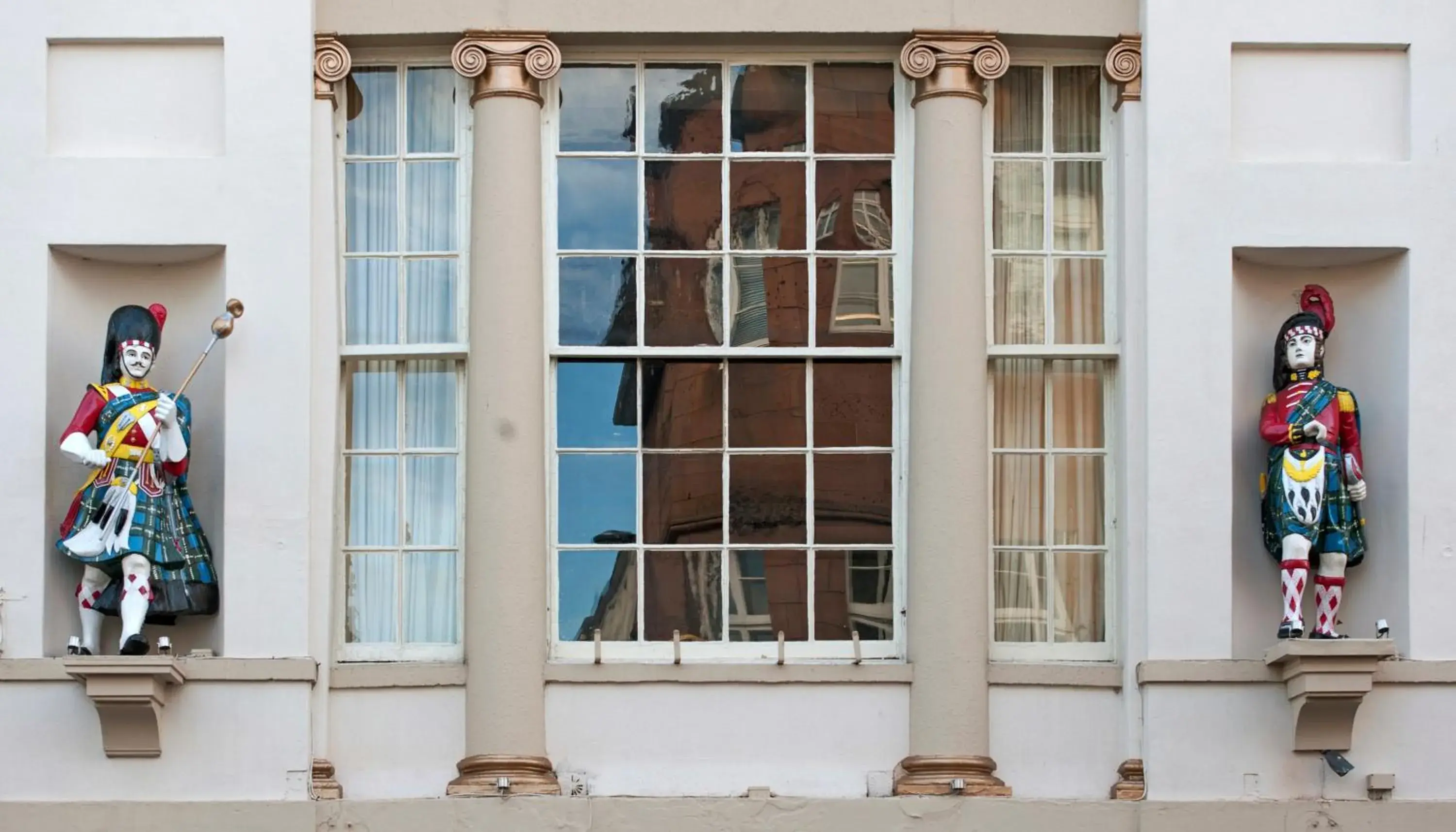 Facade/entrance in Salutation Hotel Facade/entrance in Salutation Hotel