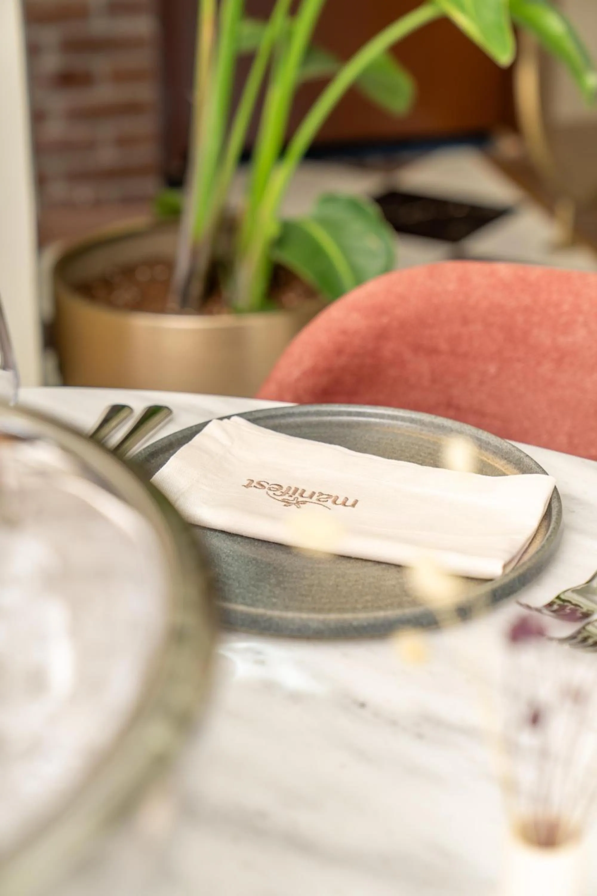 Restaurant/places to eat in Querencia Hotel