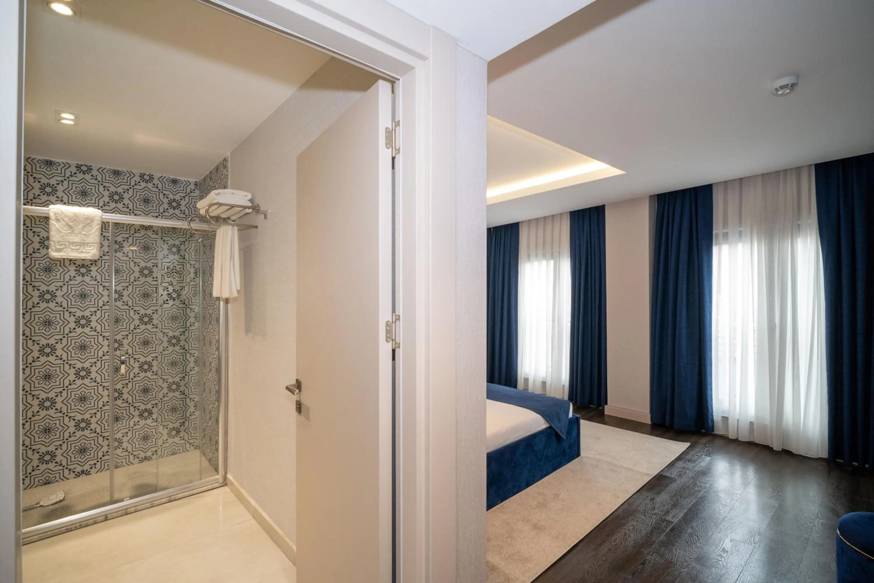 Bathroom in Querencia Hotel