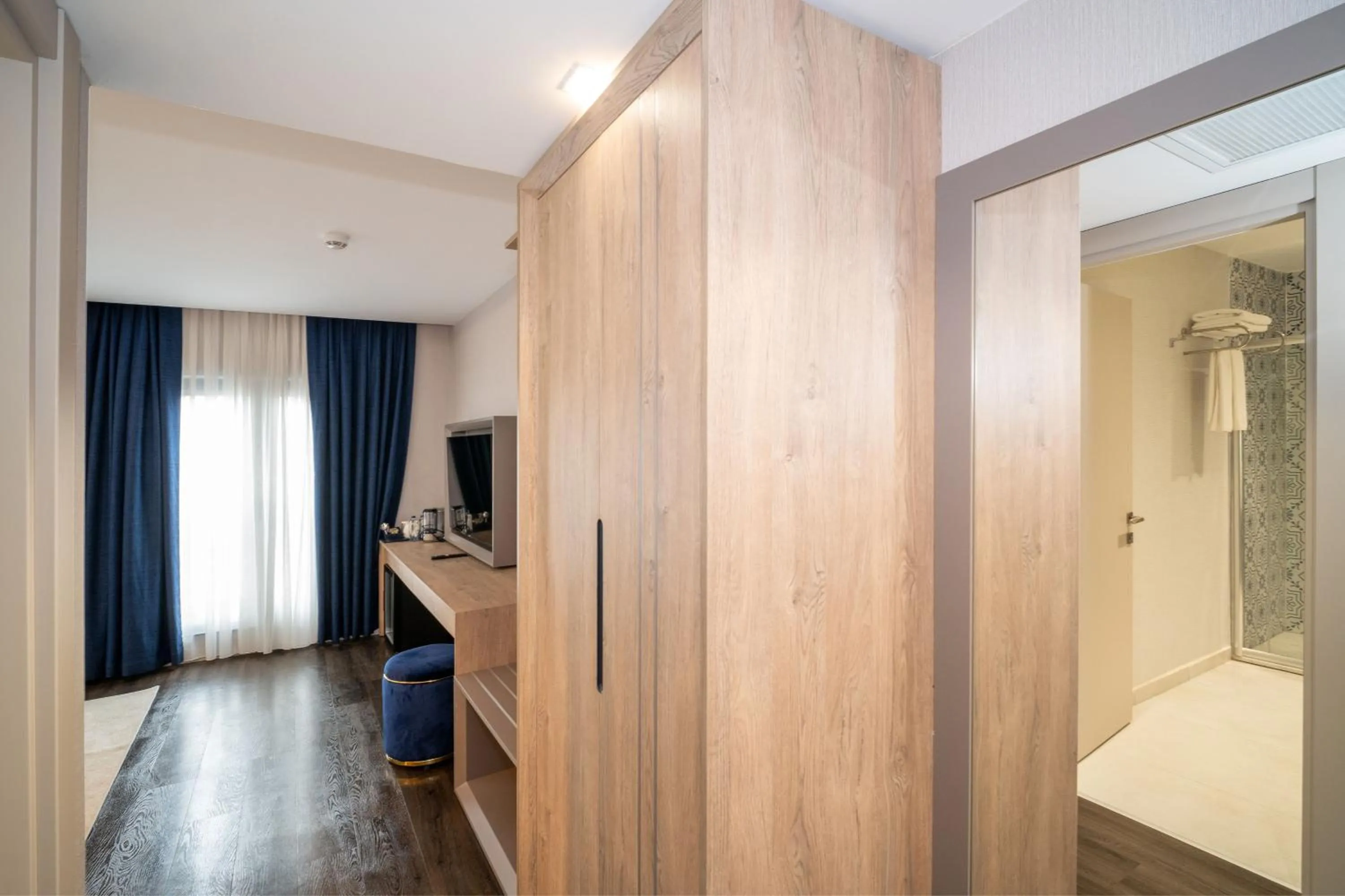 wardrobe in Querencia Hotel