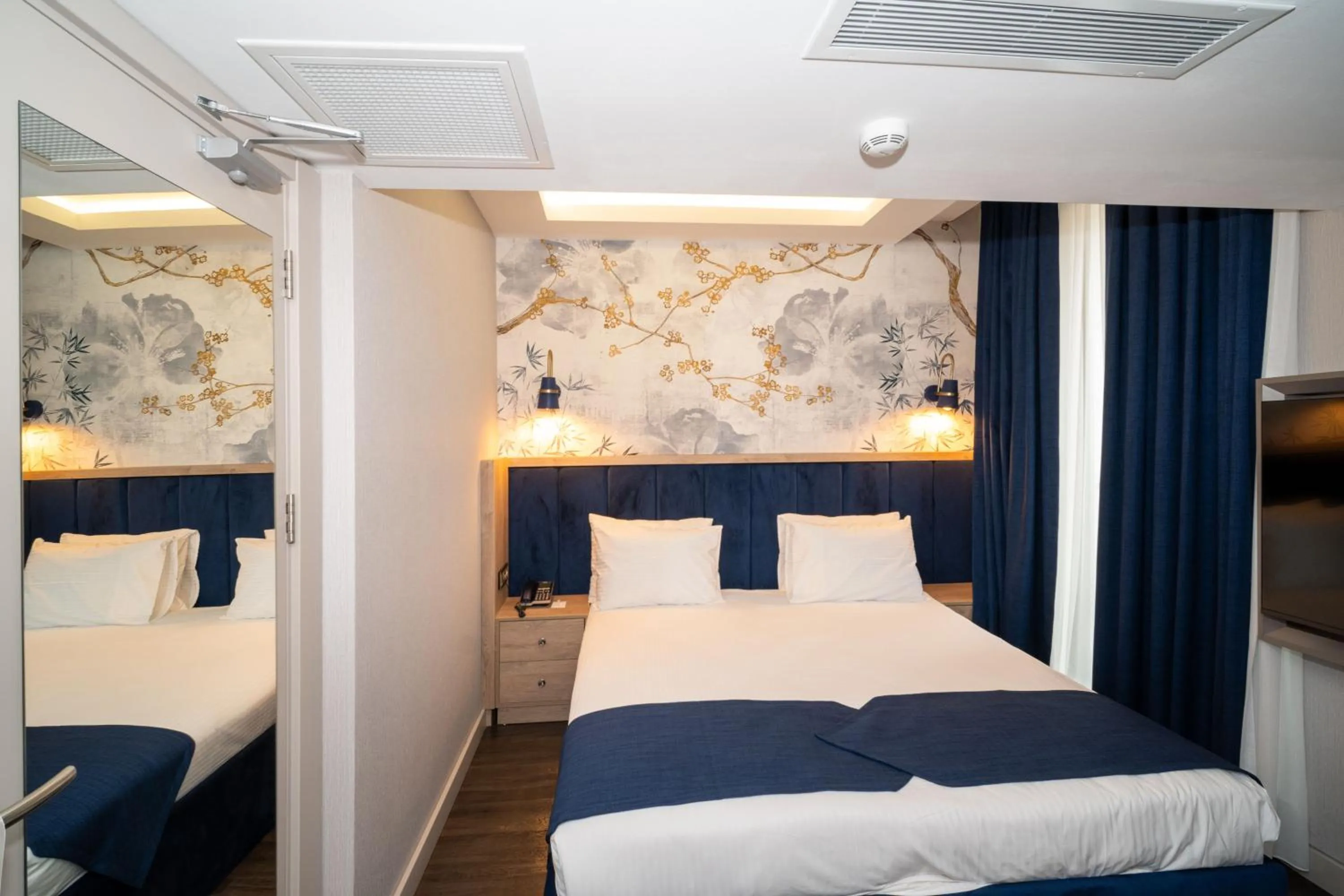 Photo of the whole room in Querencia Hotel