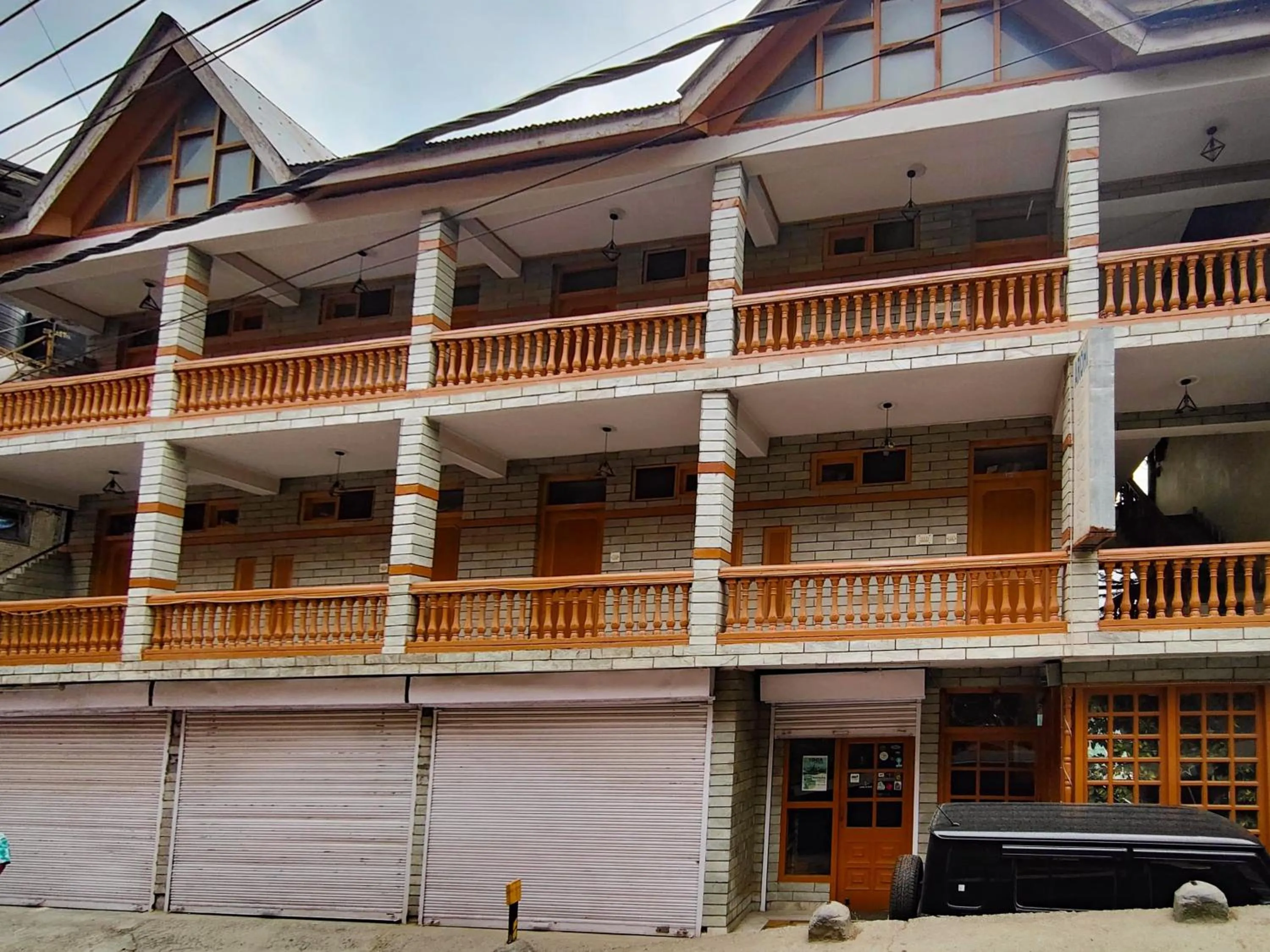 Hotel Arohi
