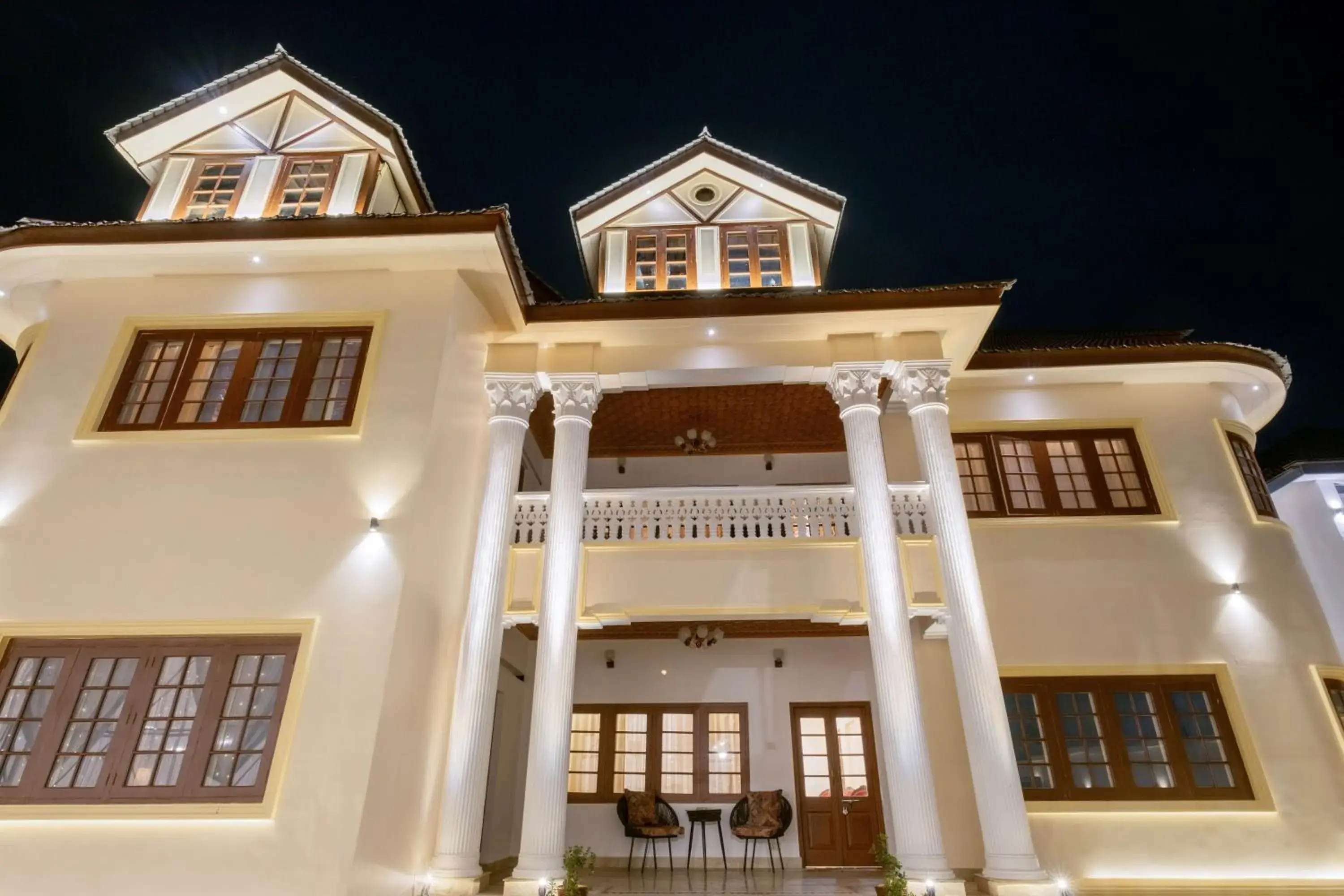 Property building in Moghal Mahal Resort Rajbagh Srinagar Property building in Moghal Mahal Resort Rajbagh Srinagar