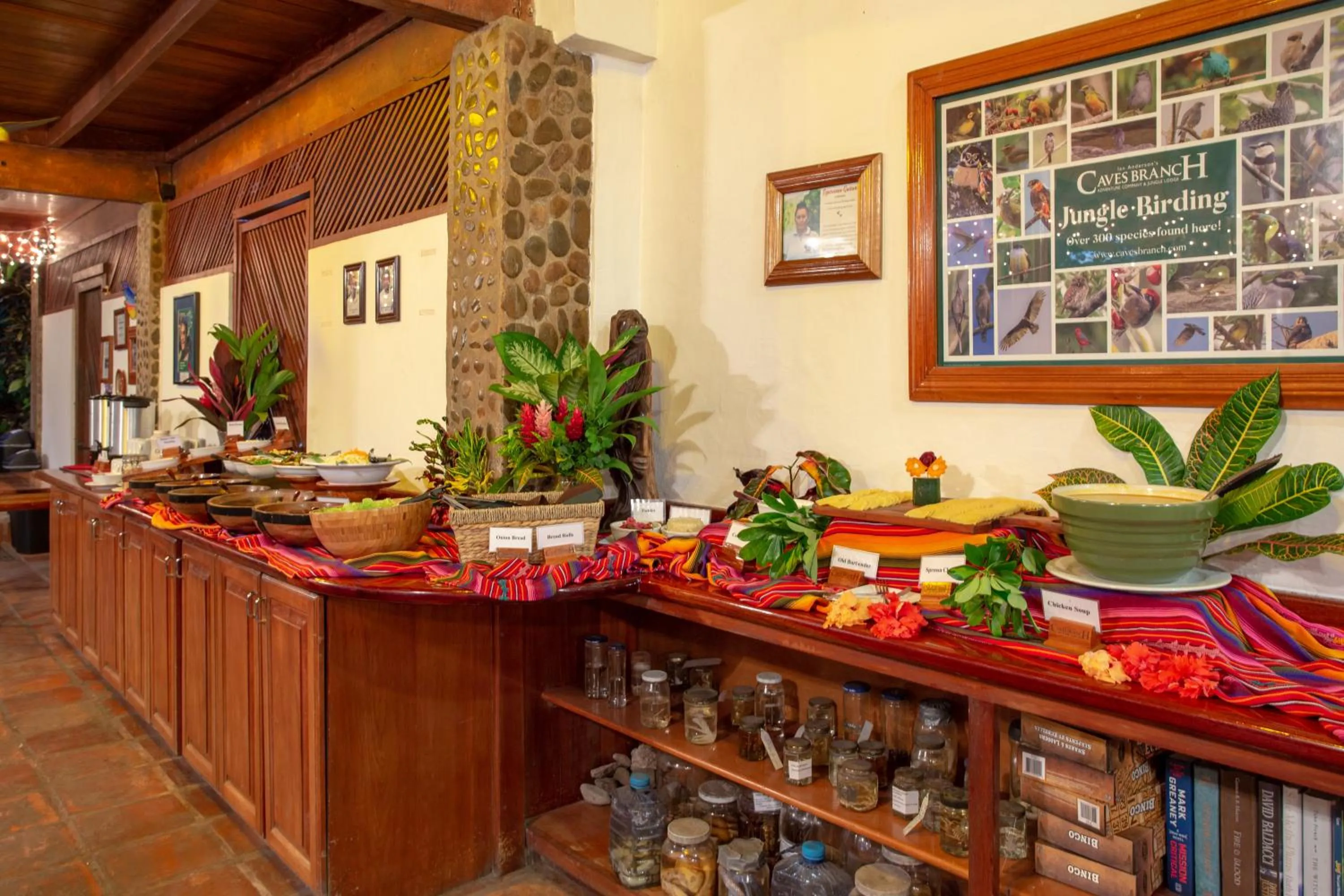 Restaurant/places to eat in Ian Anderson Caves Branch Jungle Lodge