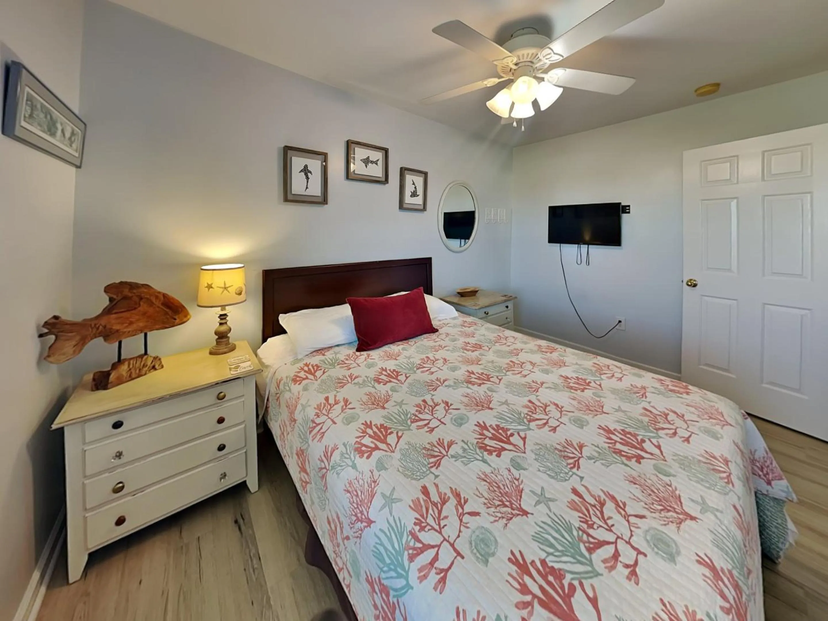 Bed in Lowe Tide