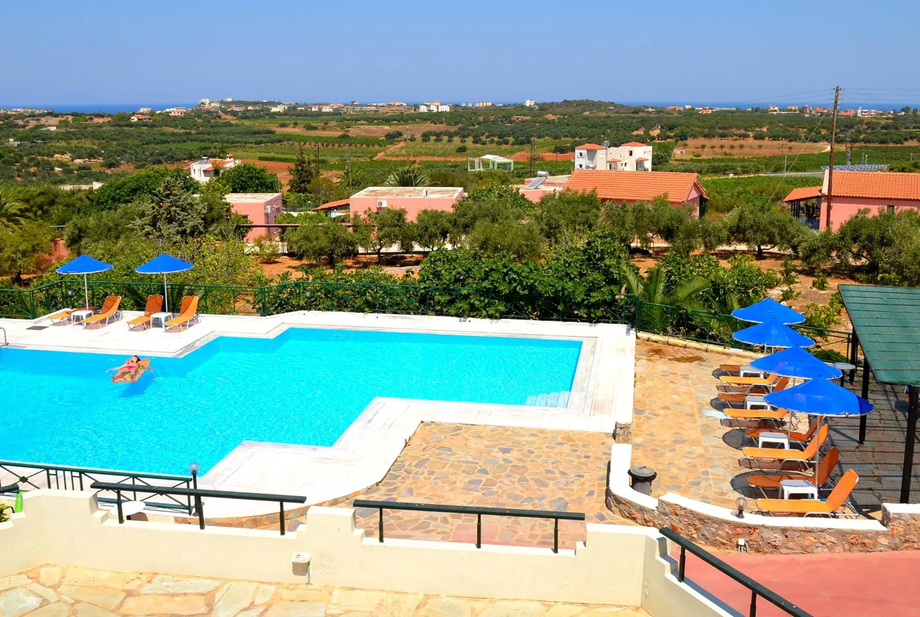 Swimming pool in Aloni Suites