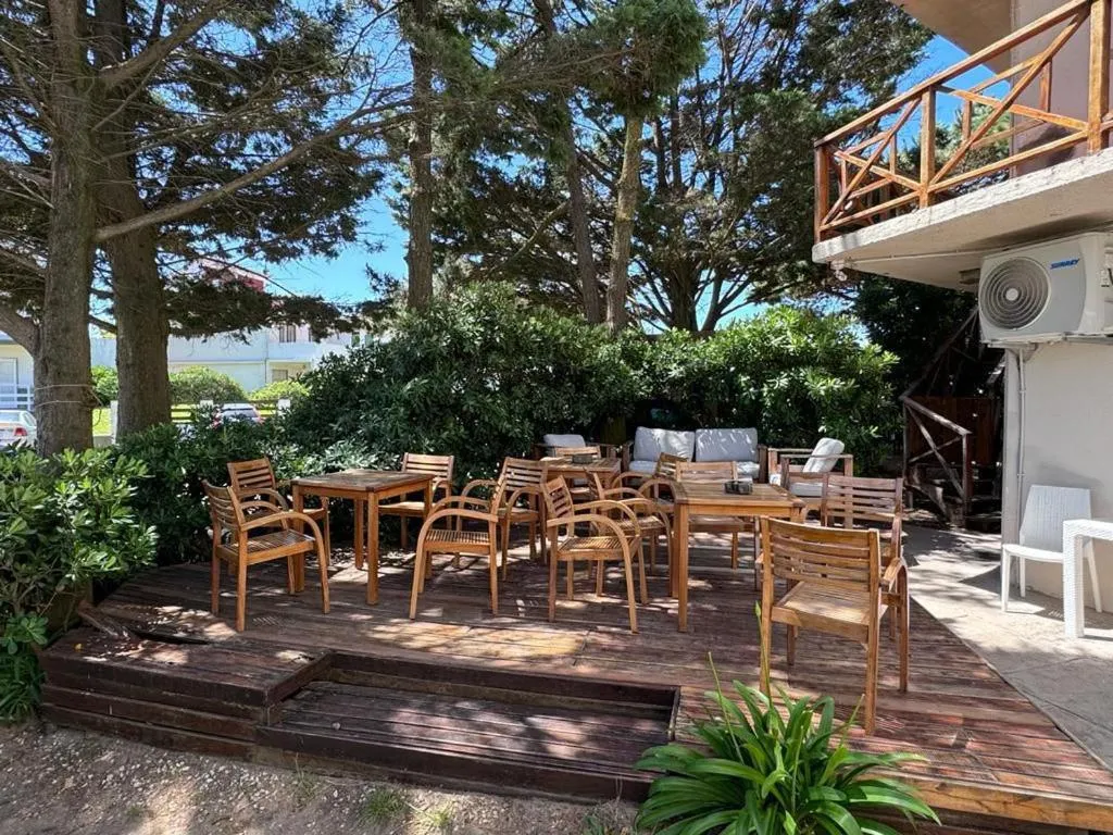 Garden view in Romina Art Hotel