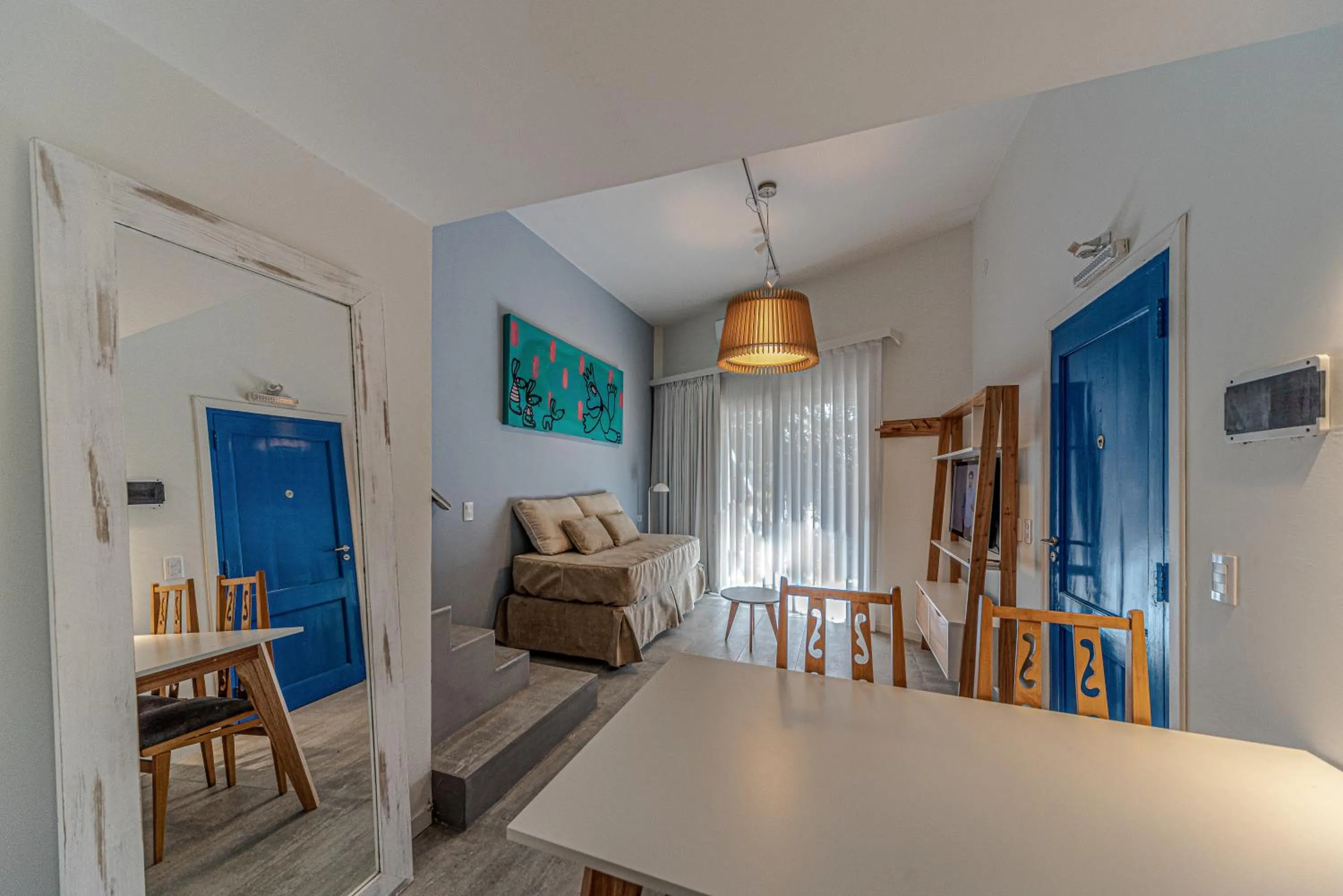Living room in Romina Art Hotel