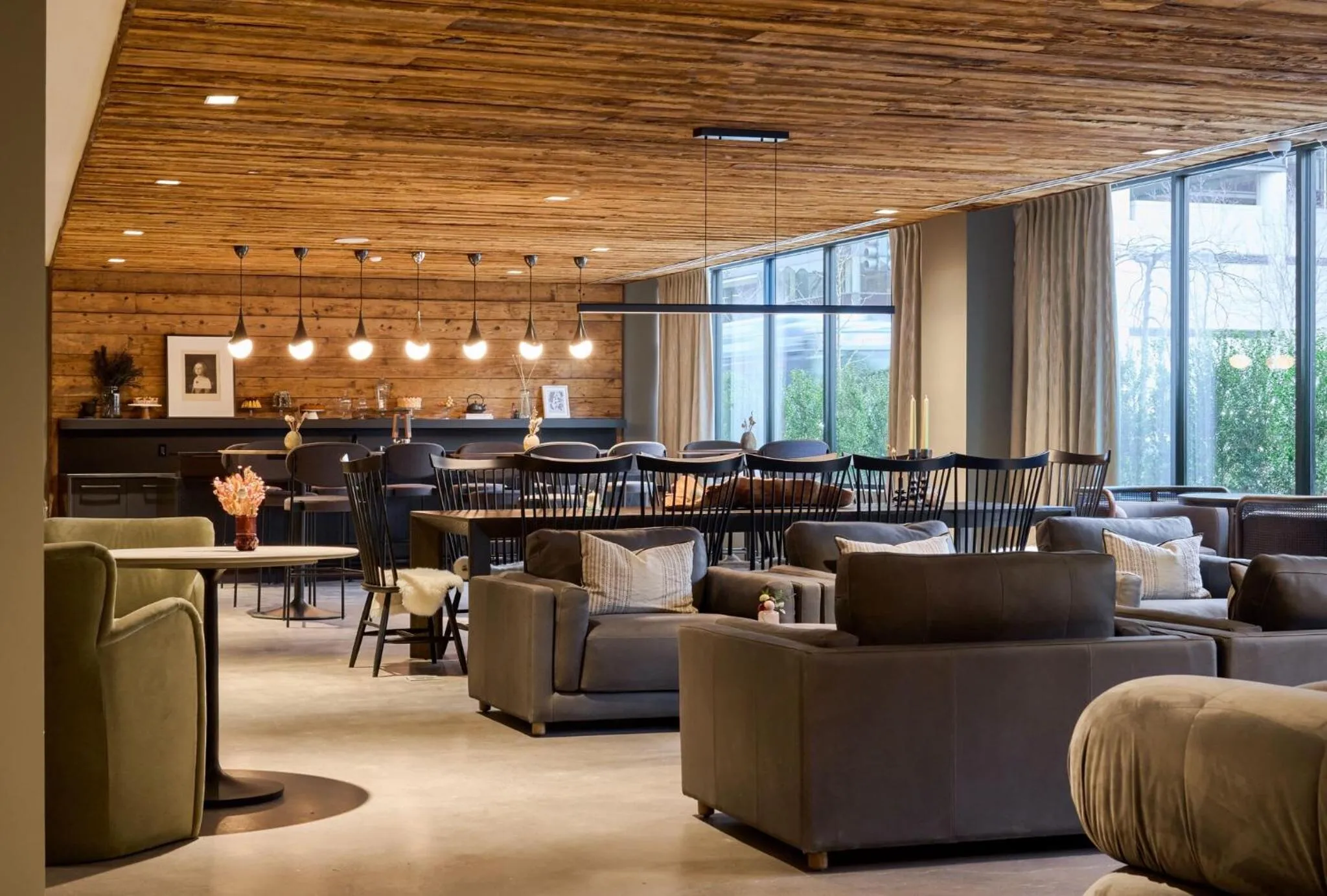 Communal lounge/ TV room in Luxury Apartments by Hyatus at The Asher