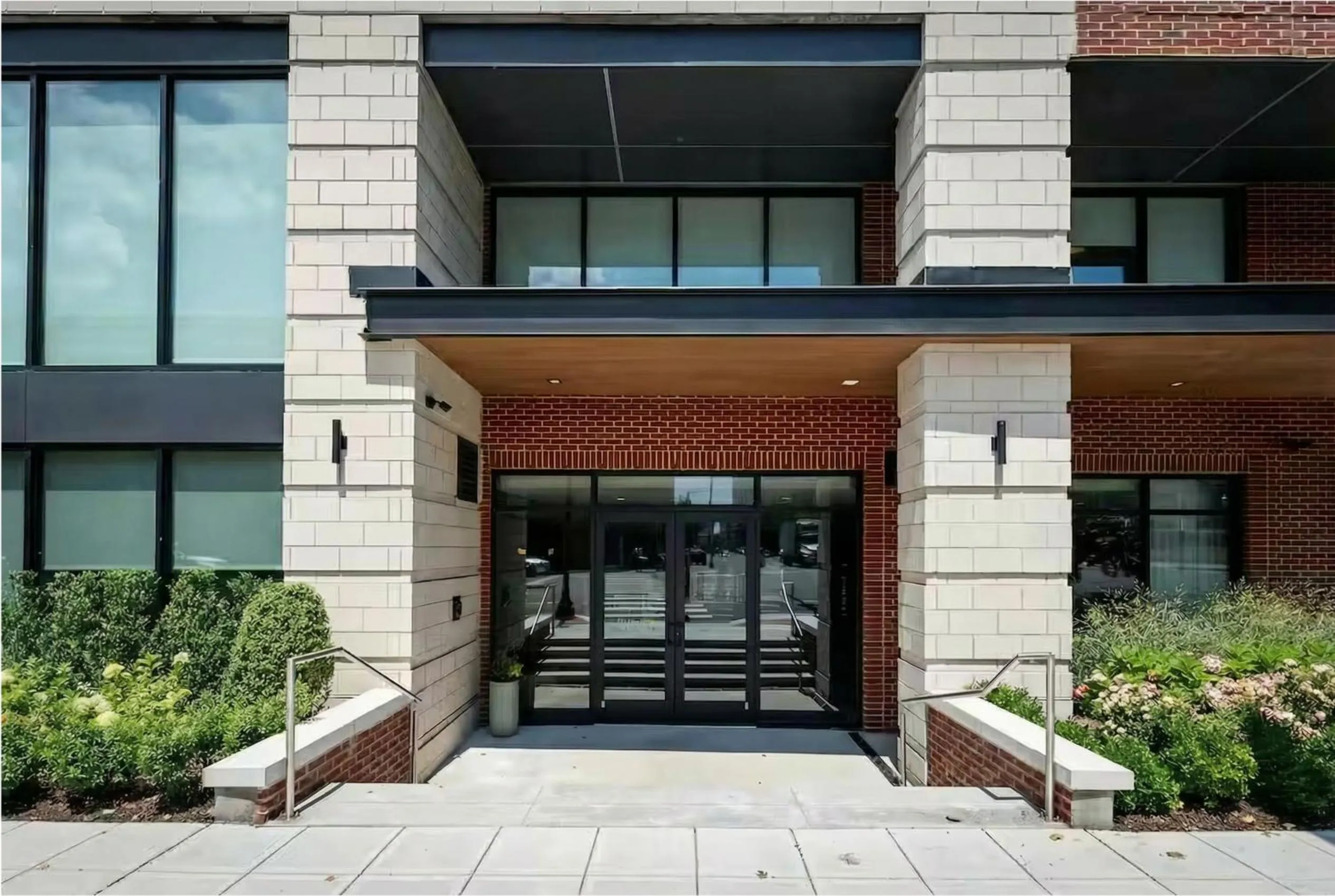 Property building in Hyatus Luxury Residences Stamford