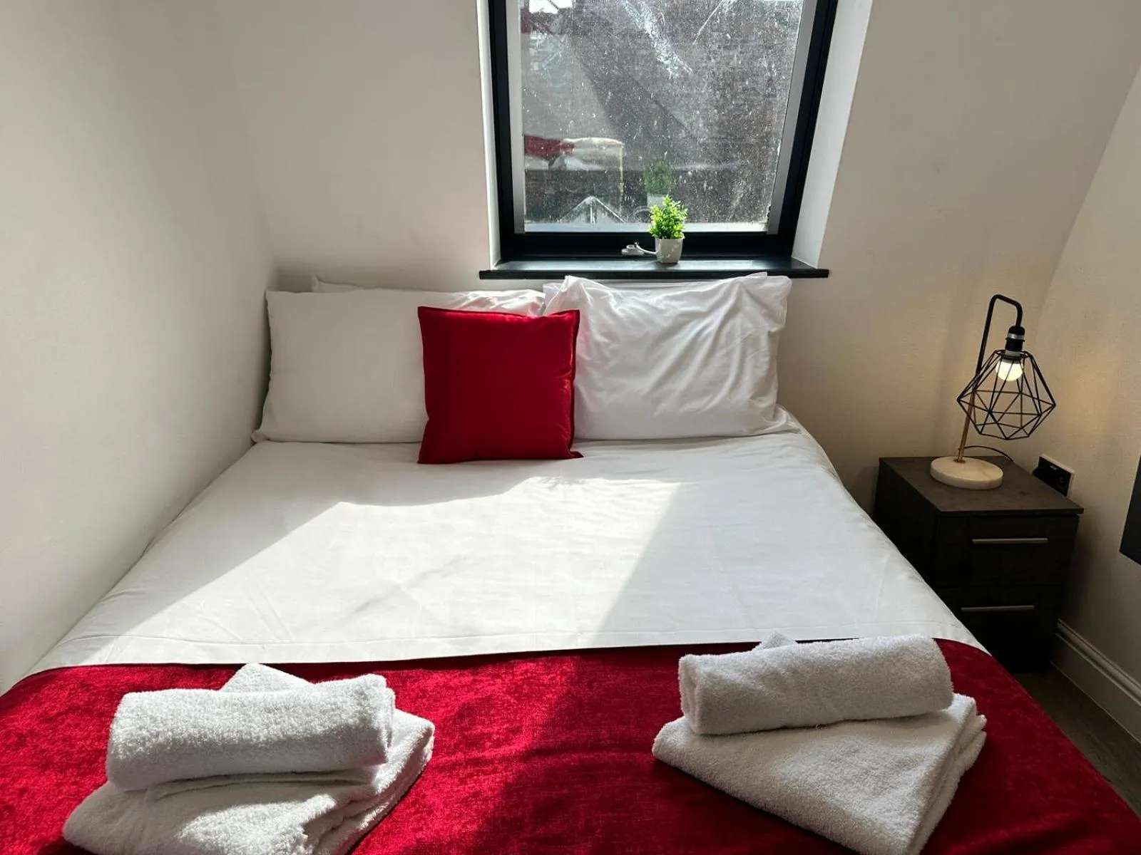 Bed in Alur Apartments Liverpool Central