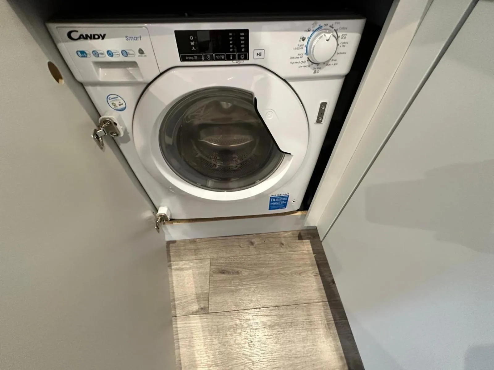washing machine in Alur Apartments Liverpool Central