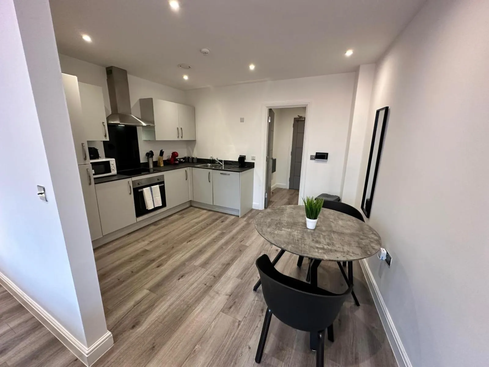 Kitchen or kitchenette in Alur Apartments Liverpool Central