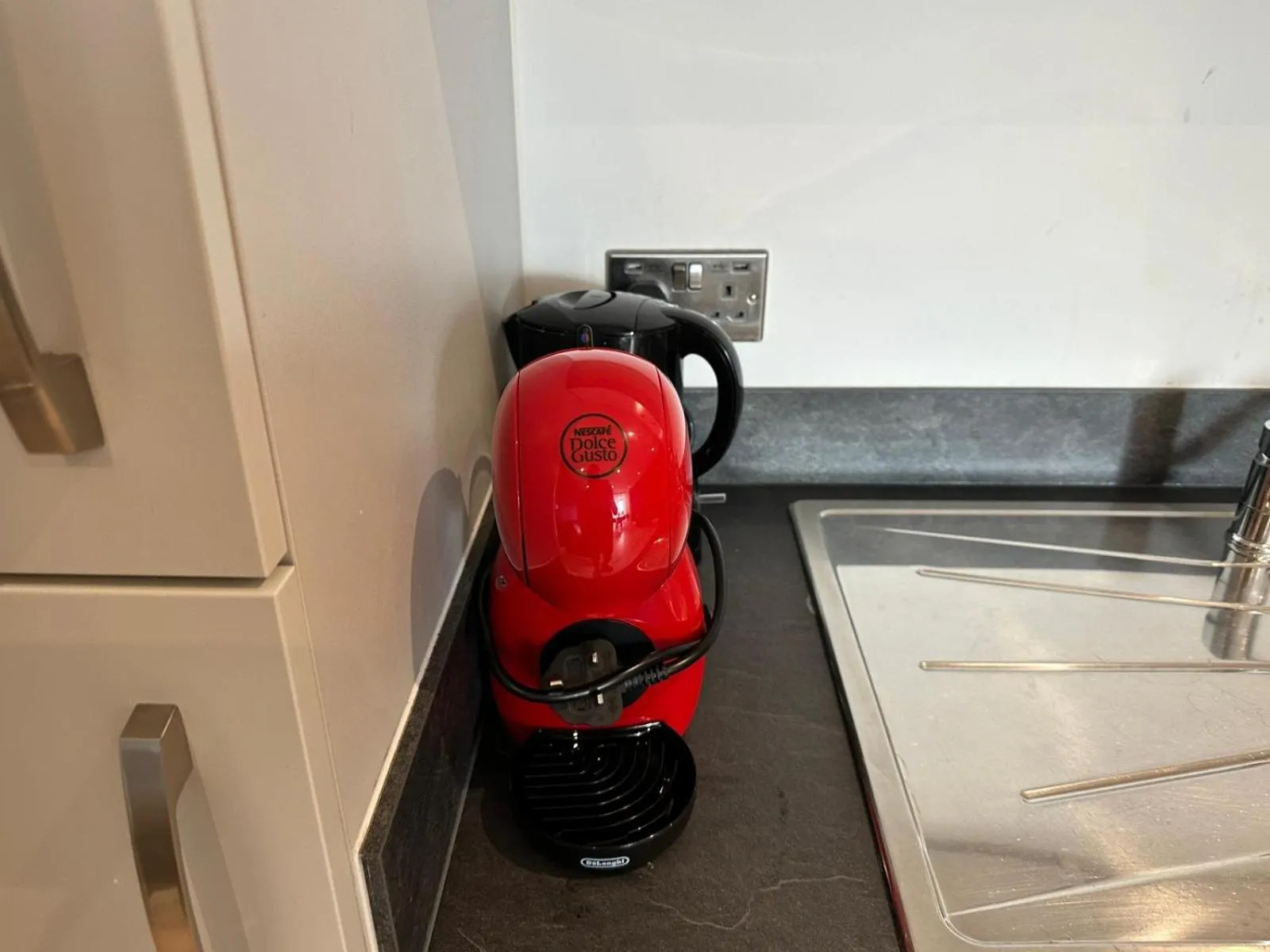 Coffee/tea facilities in Alur Apartments Liverpool Central