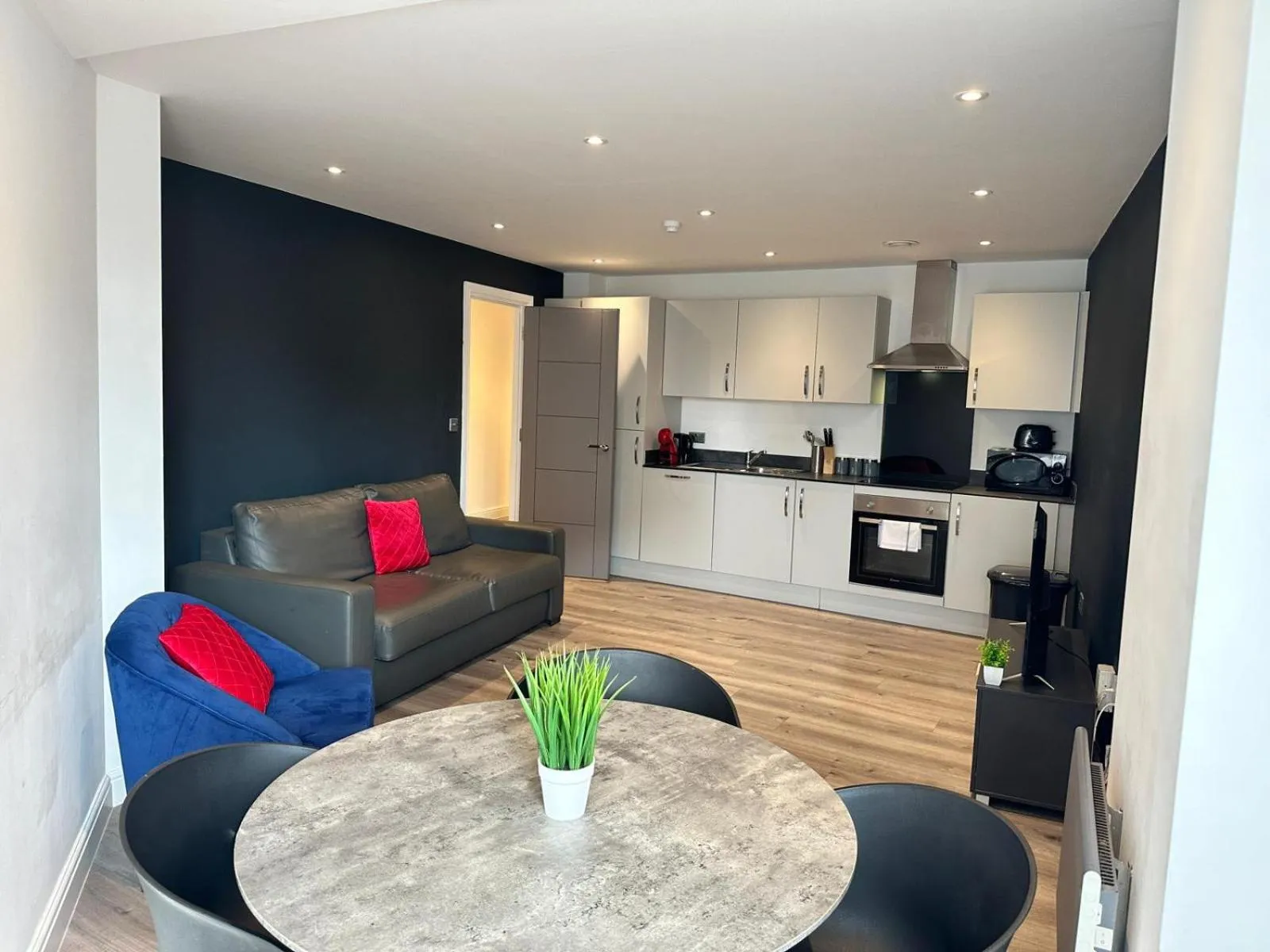 Coffee/tea facilities in Alur Apartments Liverpool Central