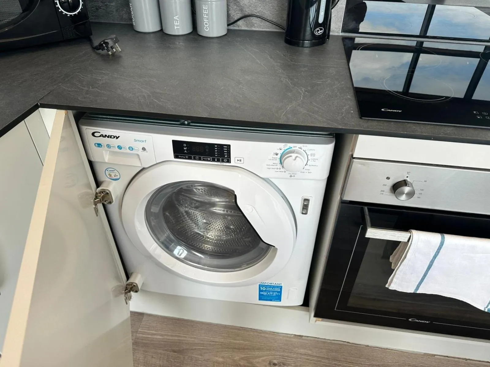 washing machine in Alur Apartments Liverpool Central