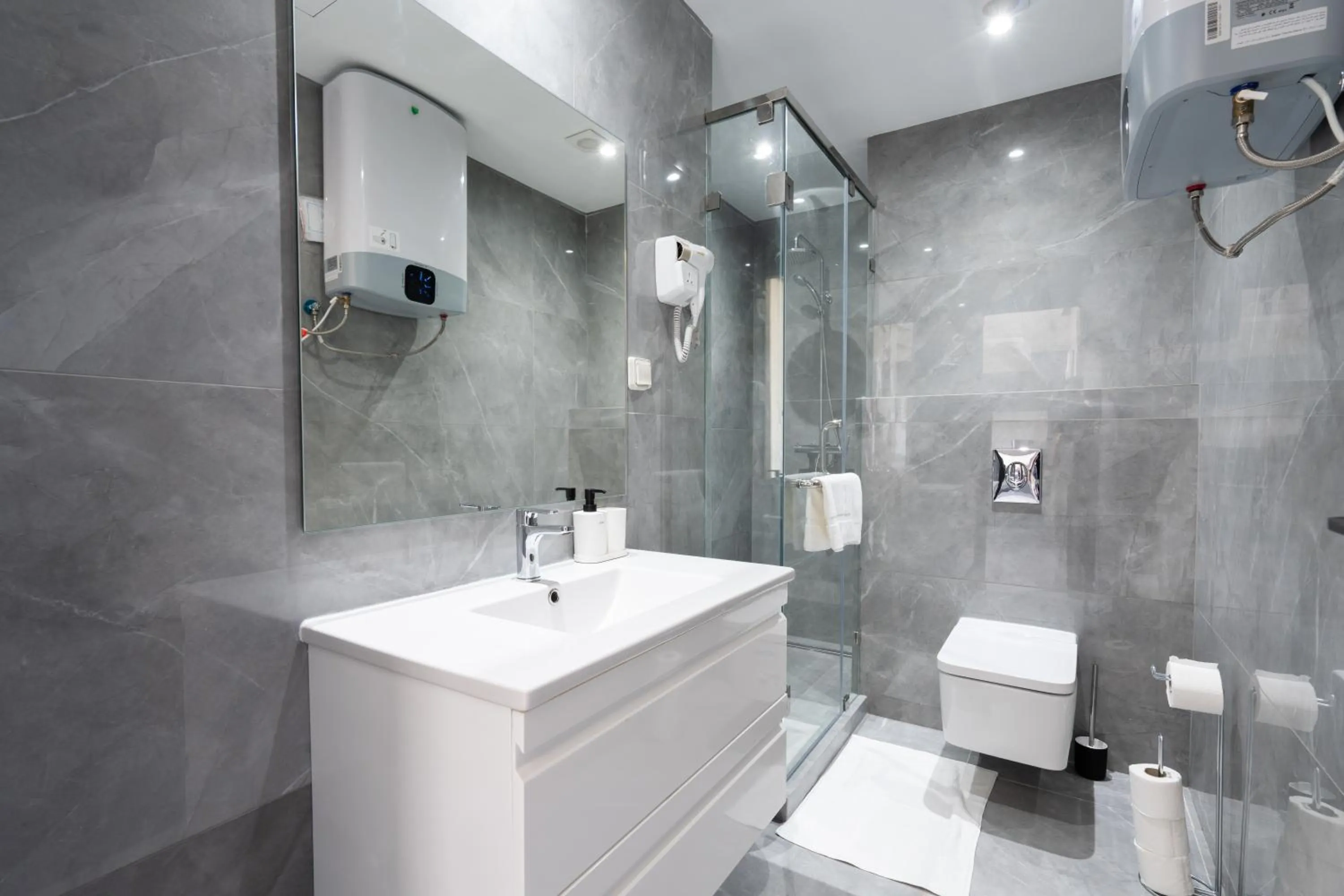 Bathroom in Atlantic View Appart'Hotel