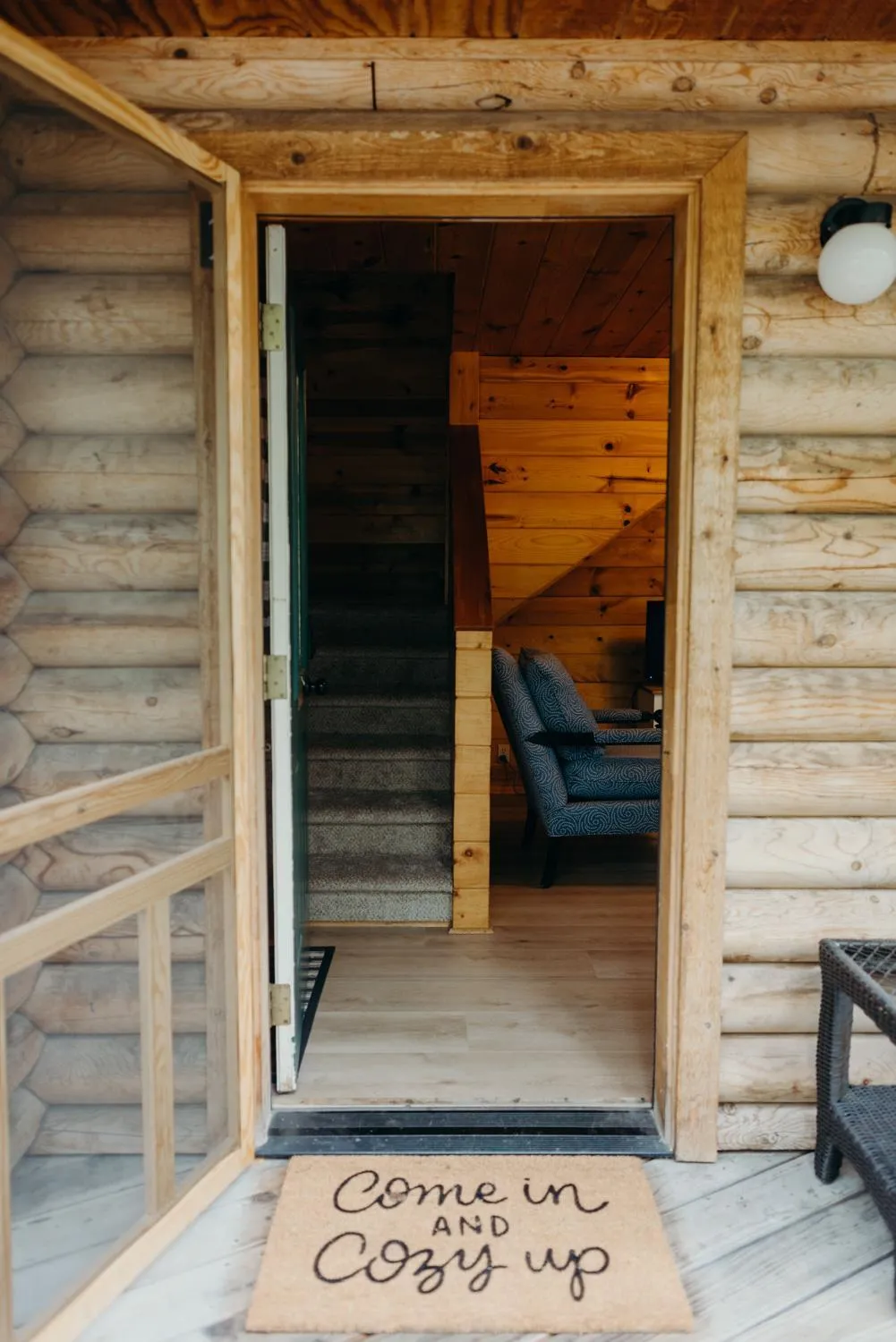 Alaska Cozy Cabins