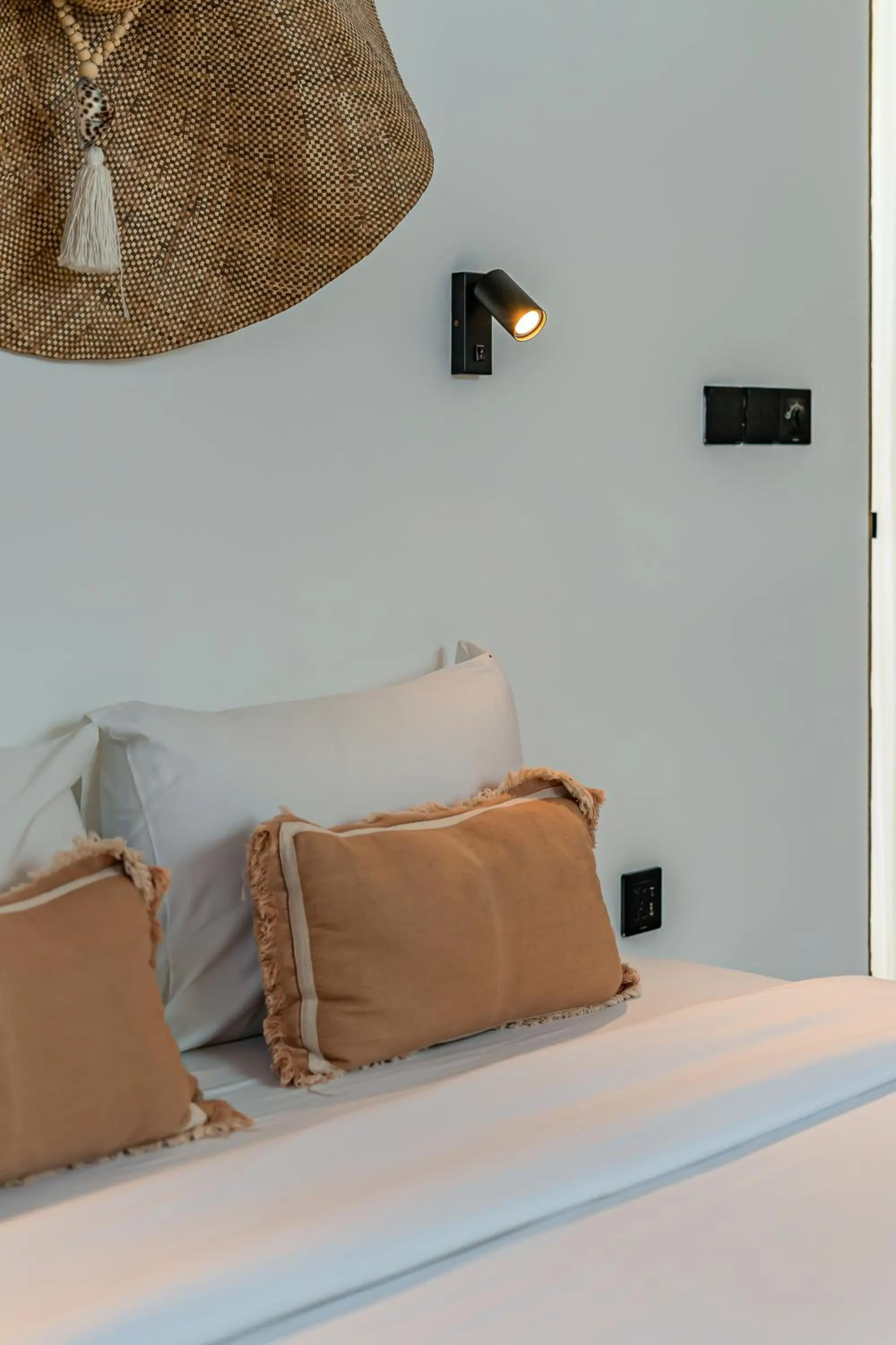 Bed in Villa Coco Nuts Pererenan