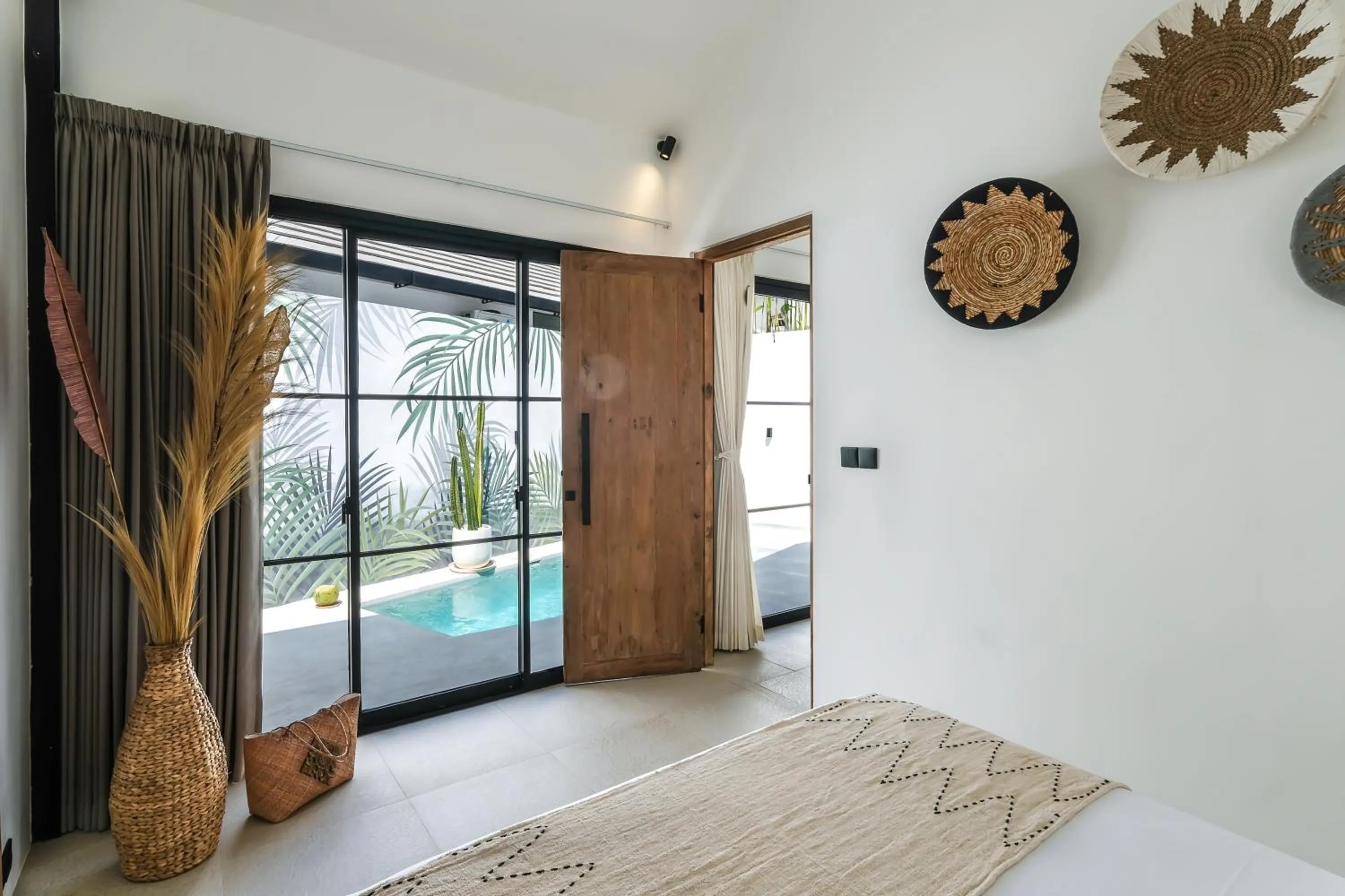 Bed in Villa Coco Nuts Pererenan