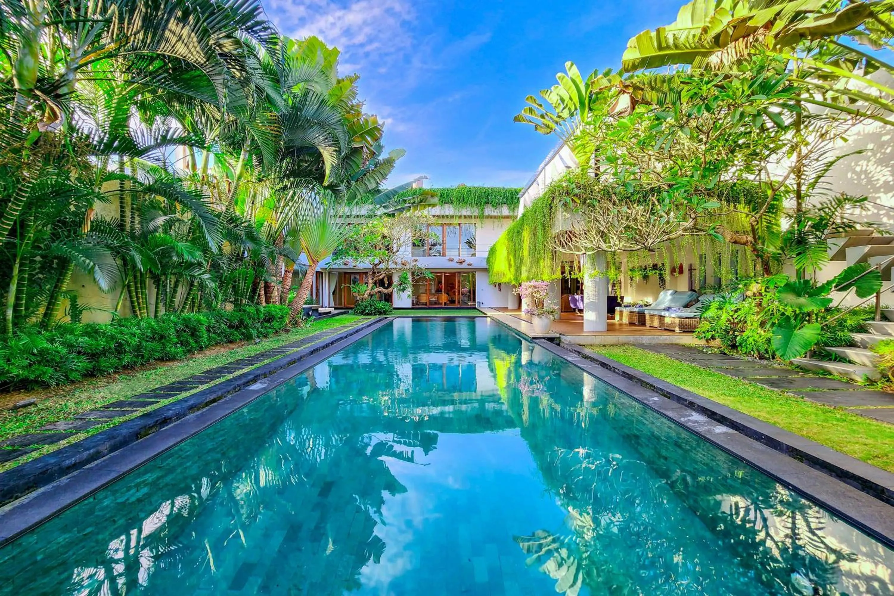 Da Vinci The Villa by Nagisa Bali
