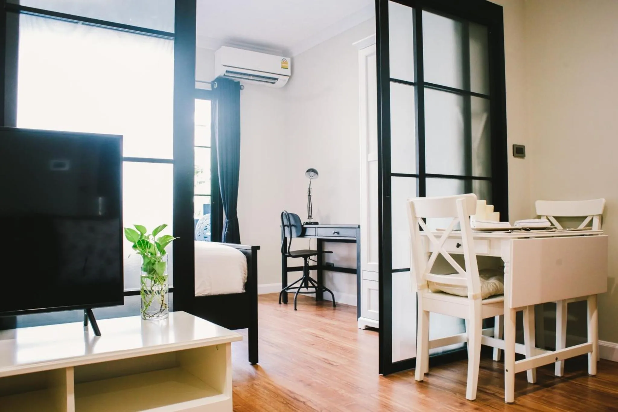 Photo of the whole room in The Residences at C&C