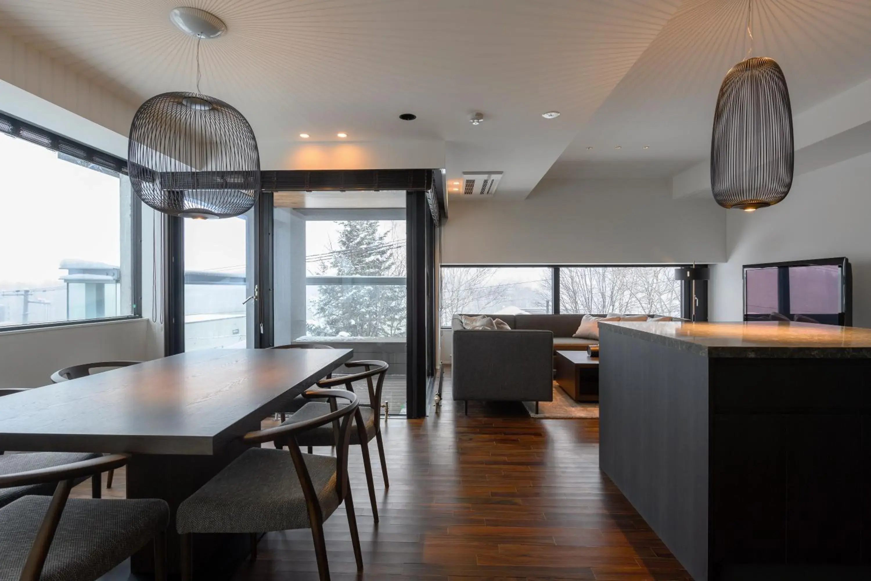 Two-Bedroom Apartment with Balcony in Hinzan Two-Bedroom Apartment with Balcony in Hinzan