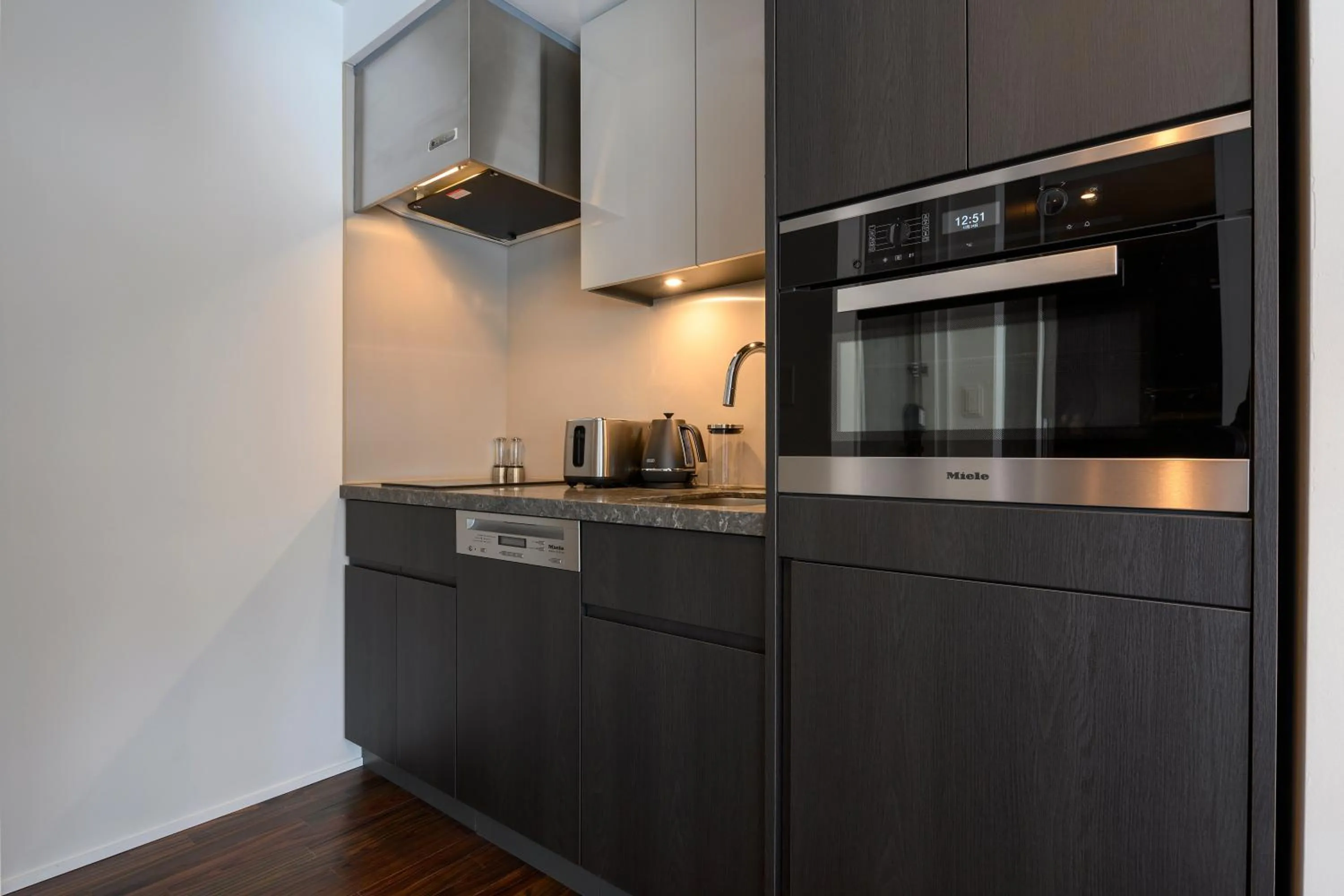 Kitchen or kitchenette in Hinzan