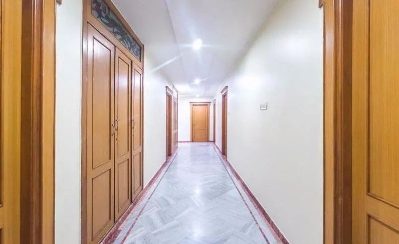 Hotel Tara International