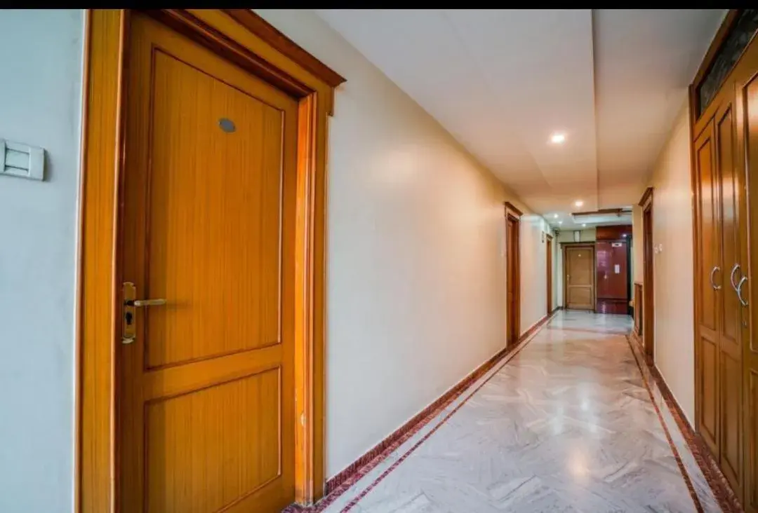 Hotel Tara International Hotel Tara International