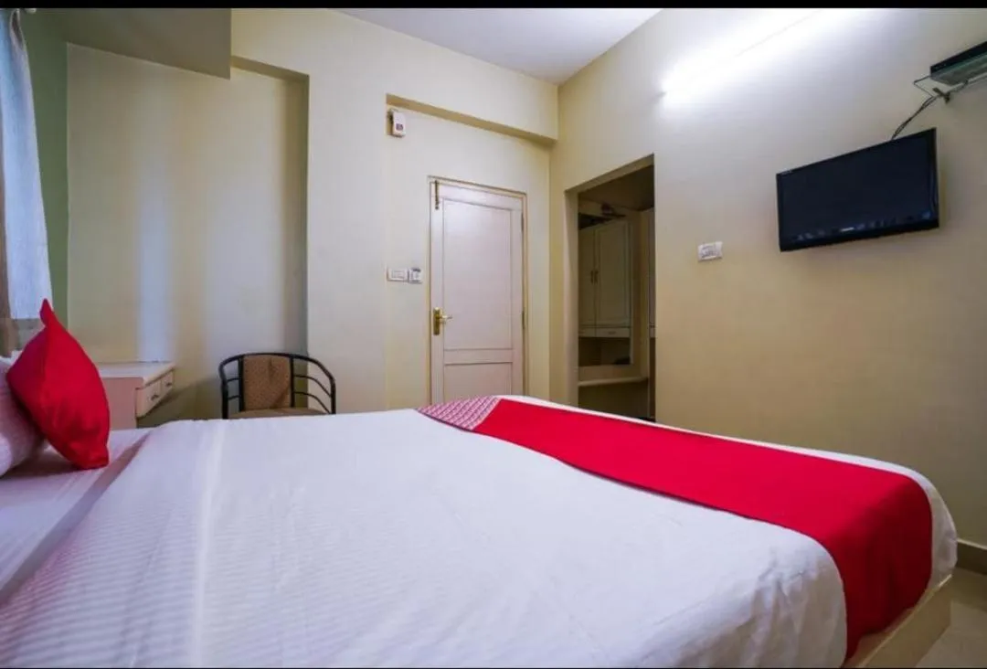 Bed in Hotel Tara International