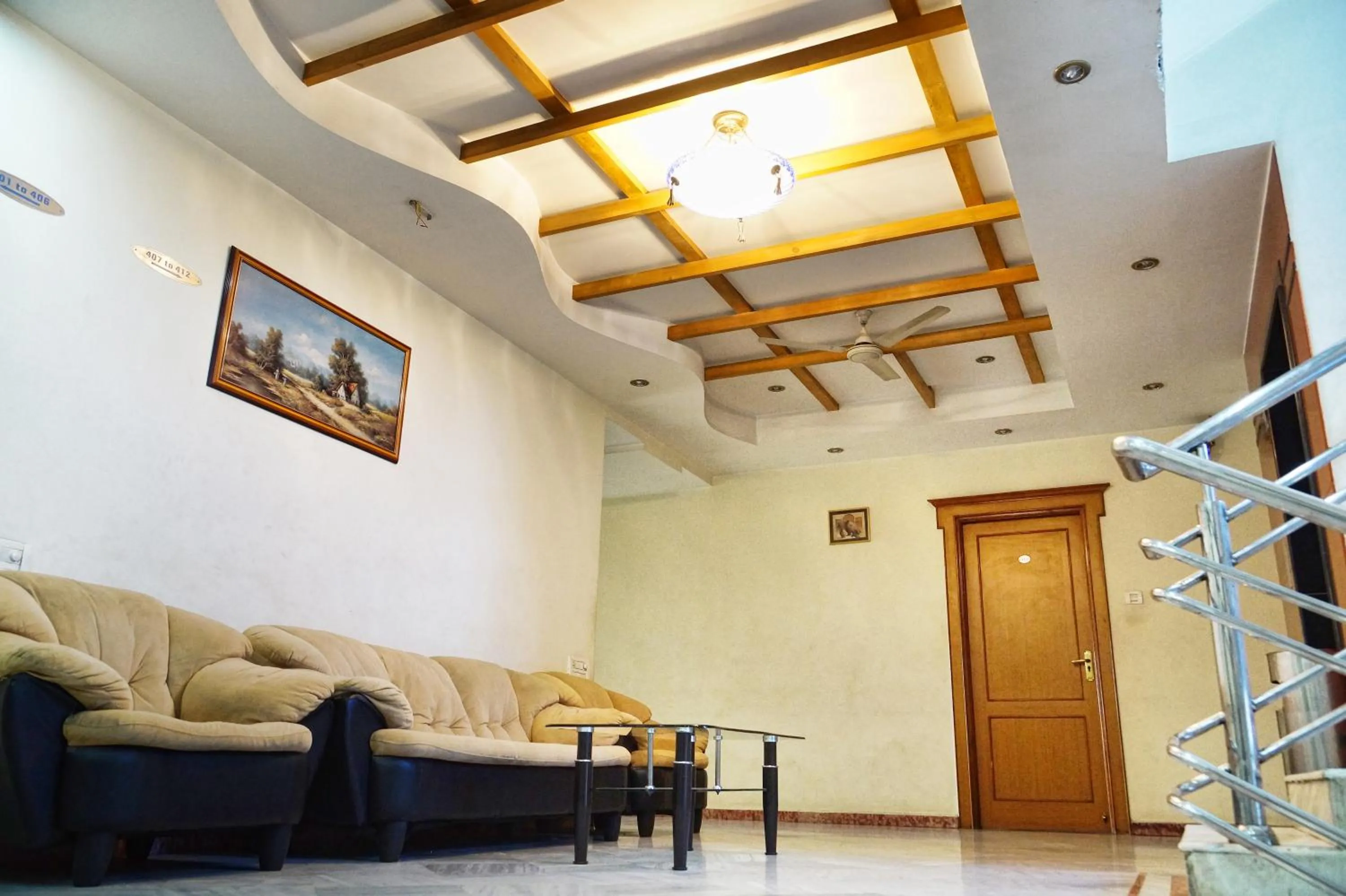 Hotel Tara International