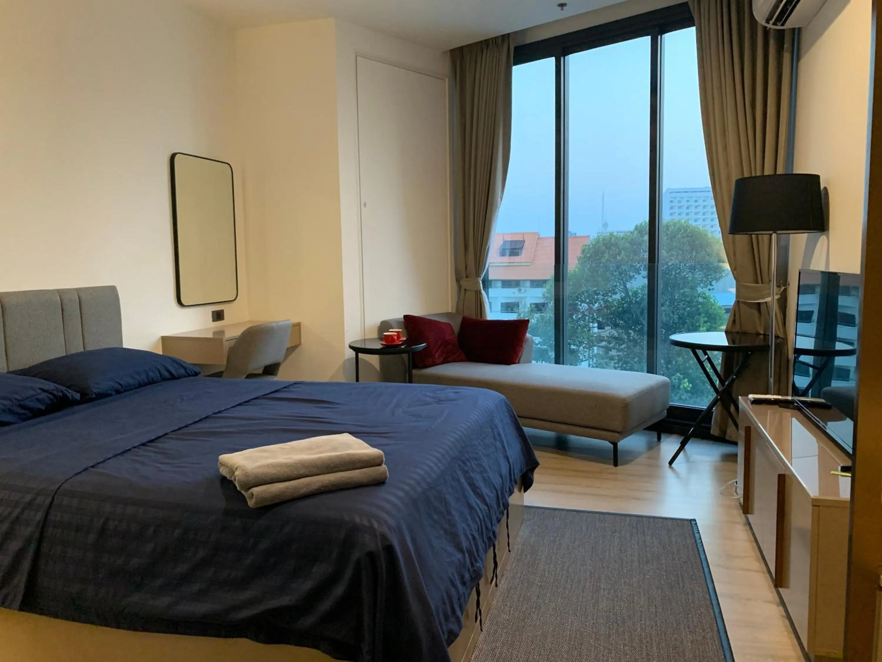 Bed in Edge Central Pattaya