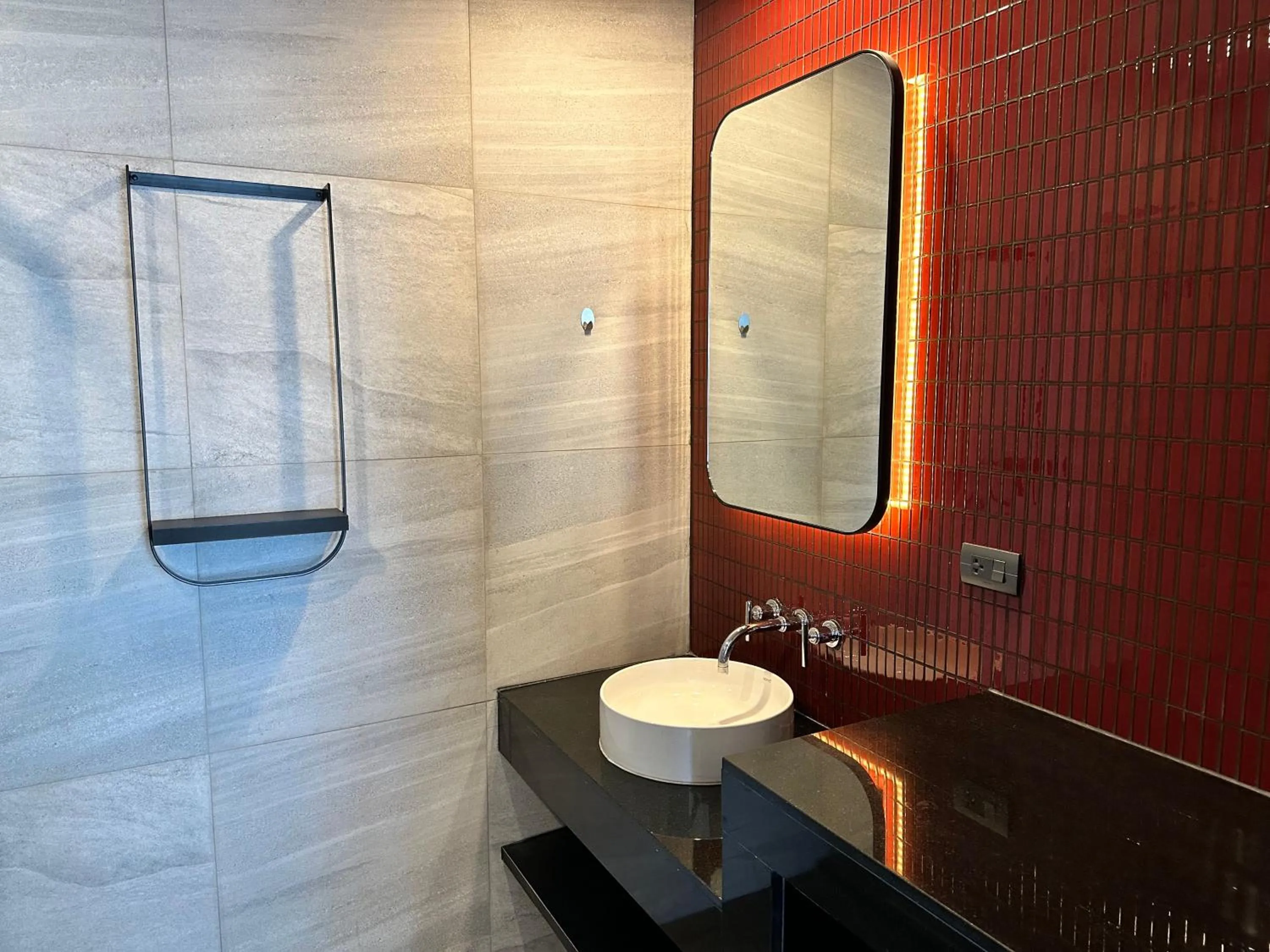 Shower in Edge Central Pattaya