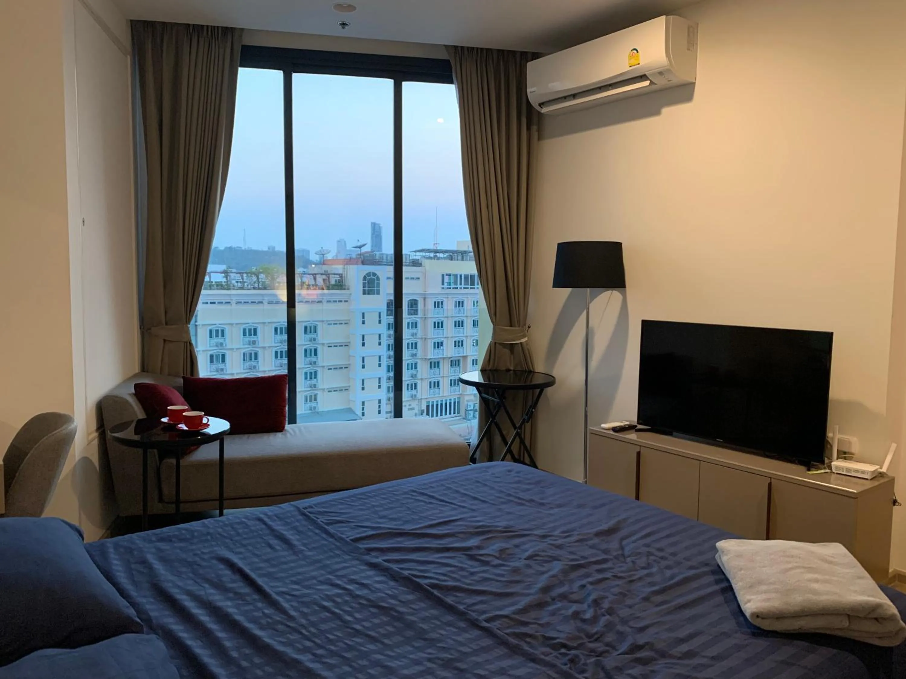 Bed in Edge Central Pattaya