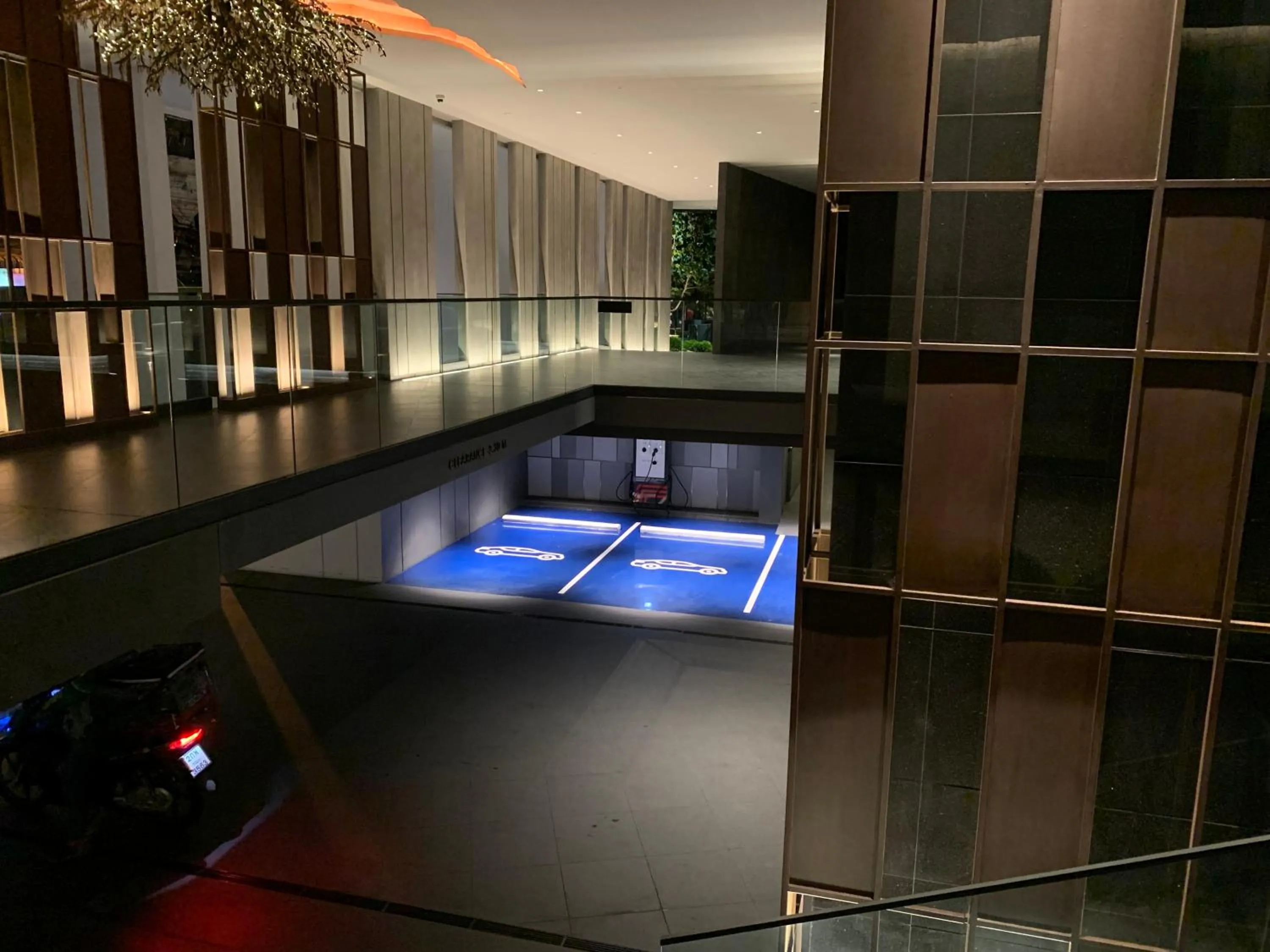 Parking in Edge Central Pattaya