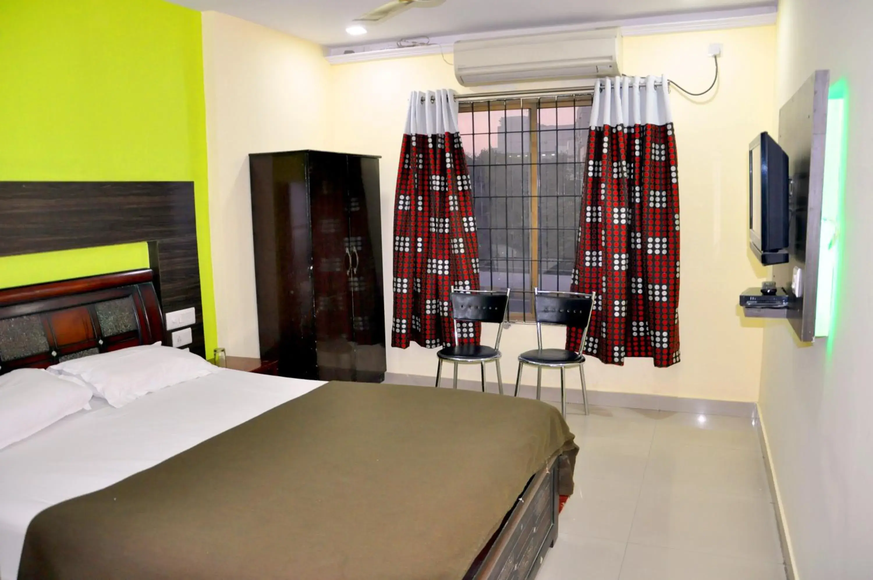 Bed in hotel in nova Bed in hotel in nova