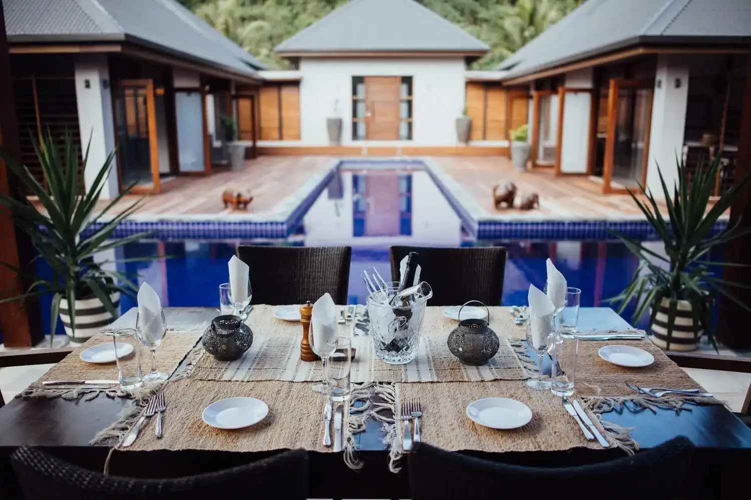 Food and drinks in Trees and Fishes Private Retreat