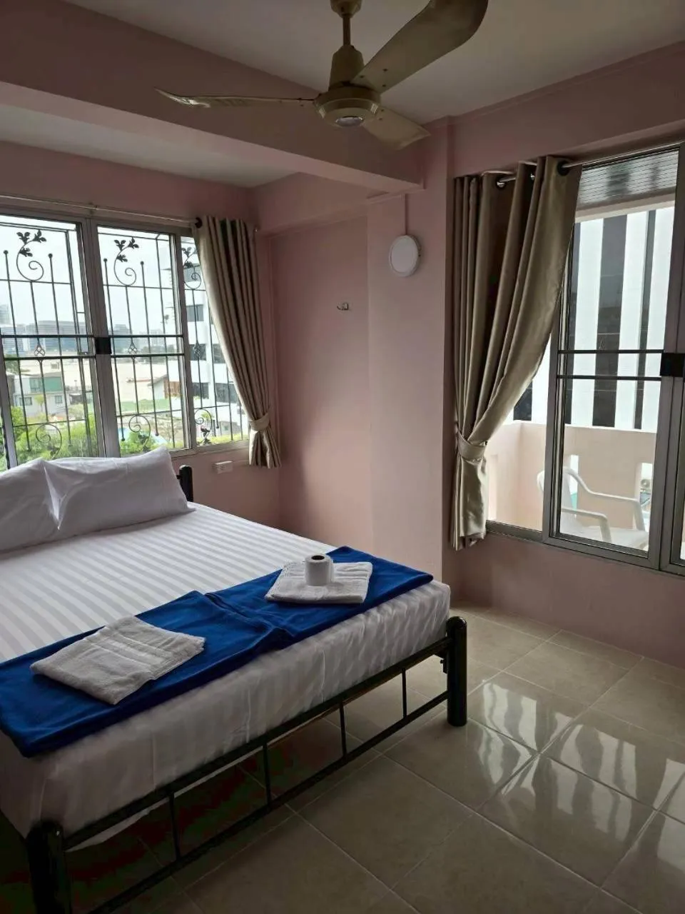 Bed in Bella Bella Riverview