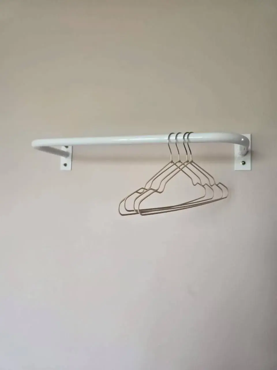 Basic Triple Room in Bella Bella Riverview Basic Triple Room in Bella Bella Riverview