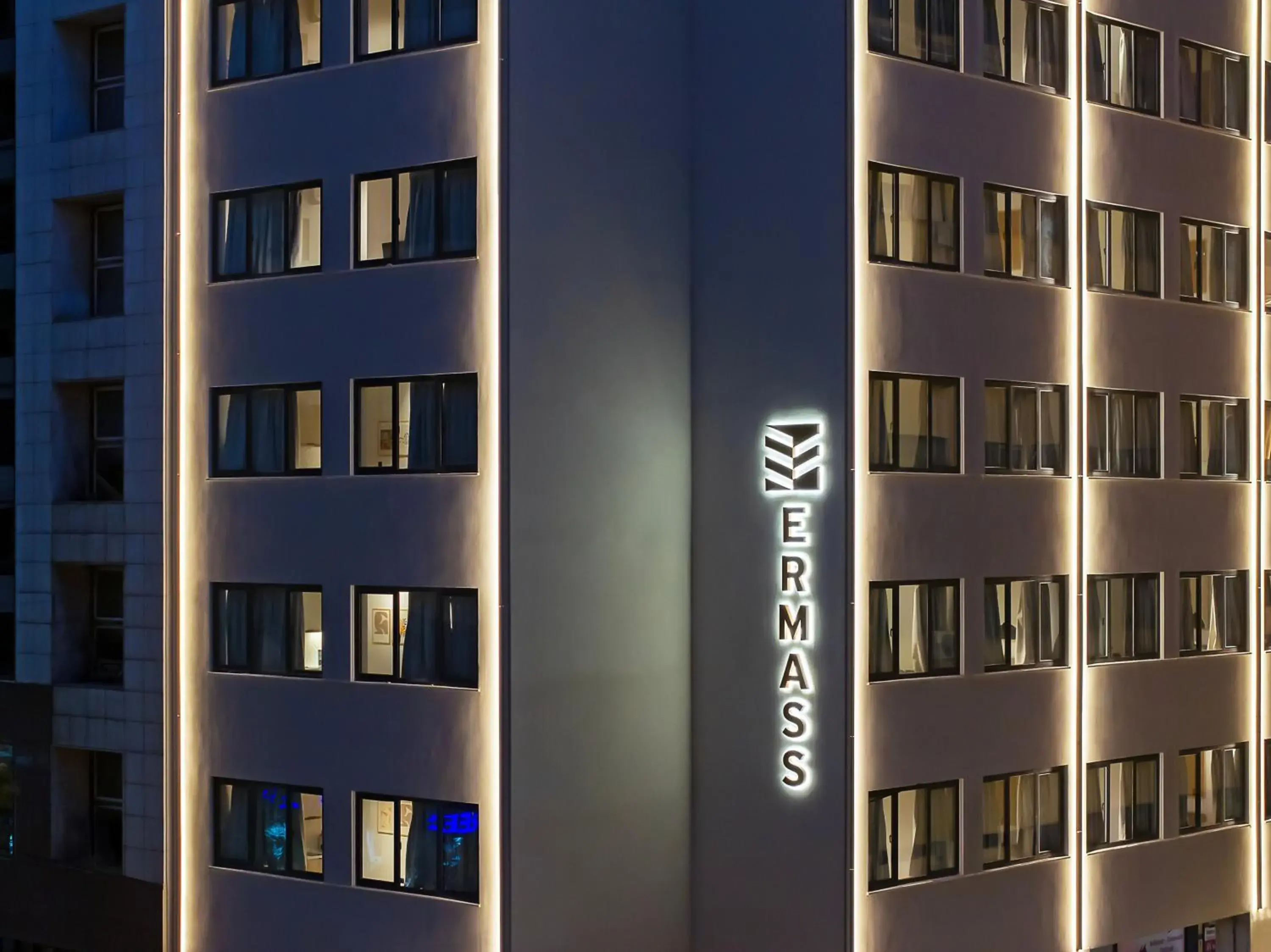 Night in Ermass Modern Living Apartments Night in Ermass Modern Living Apartments