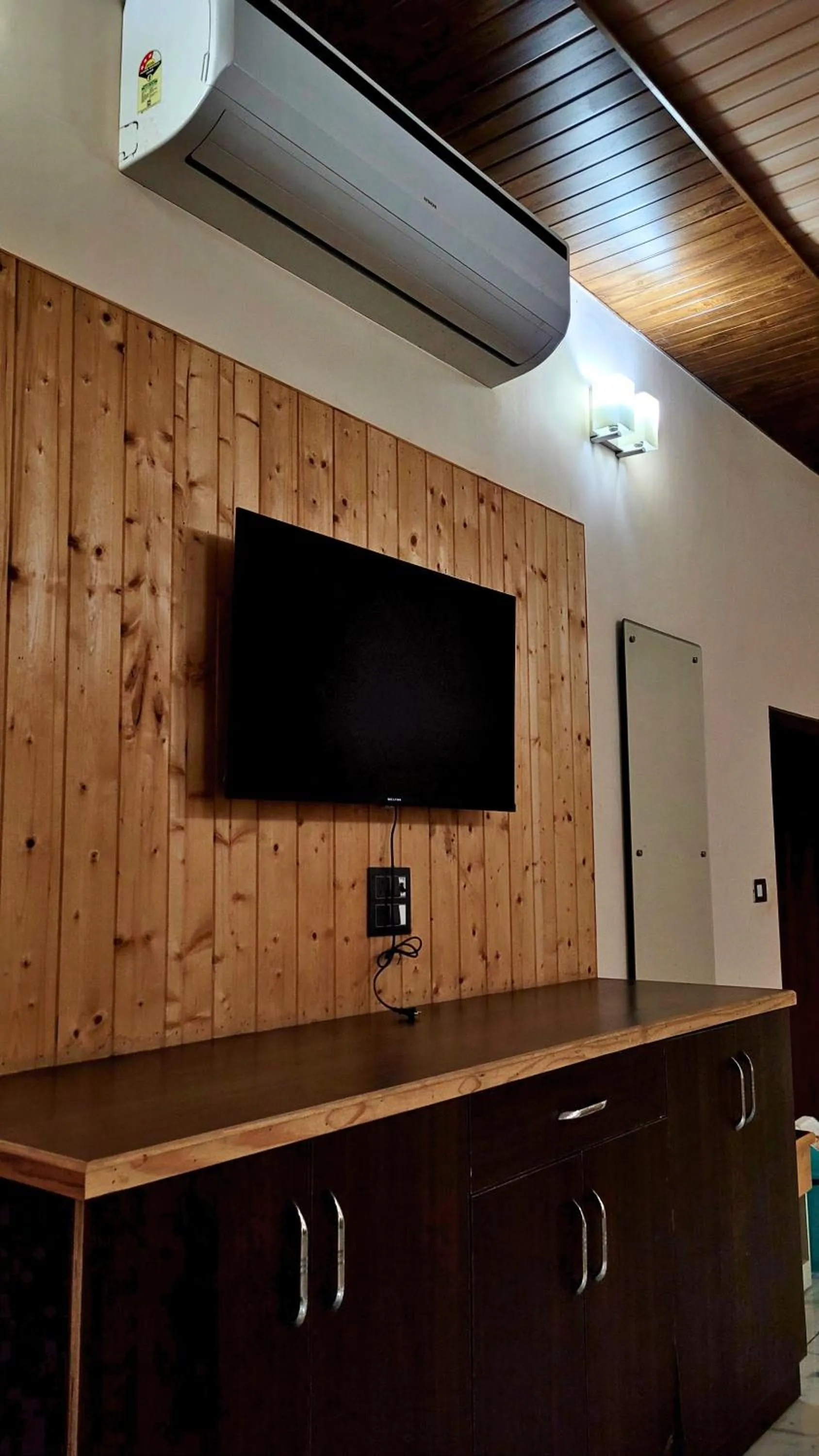 Bedroom in The Greenwich resort